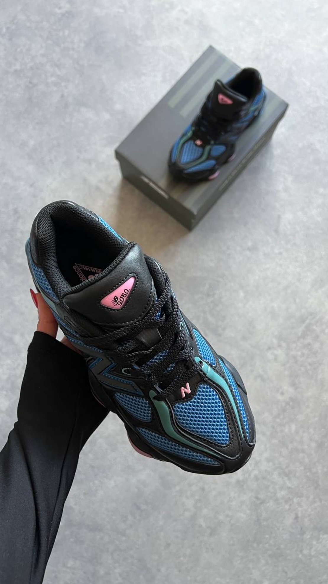 New Balance 9060 