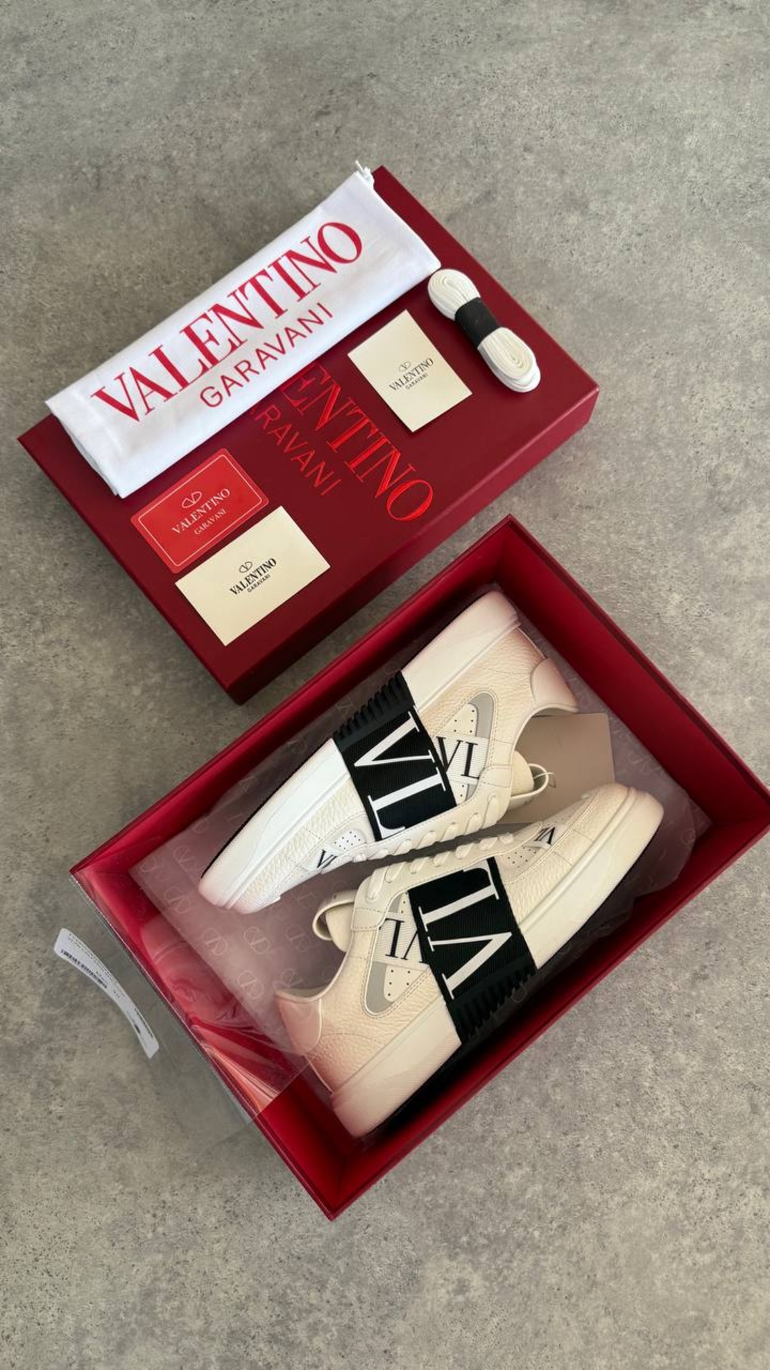 Valentino Garavani VL7N Signature Sneaker
