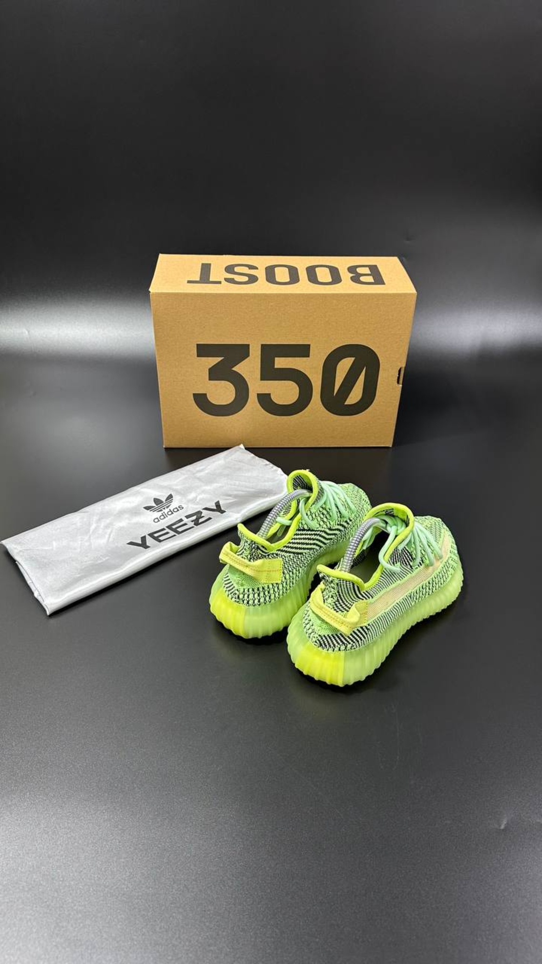 Adidas Yeezy Boost 350 V2 