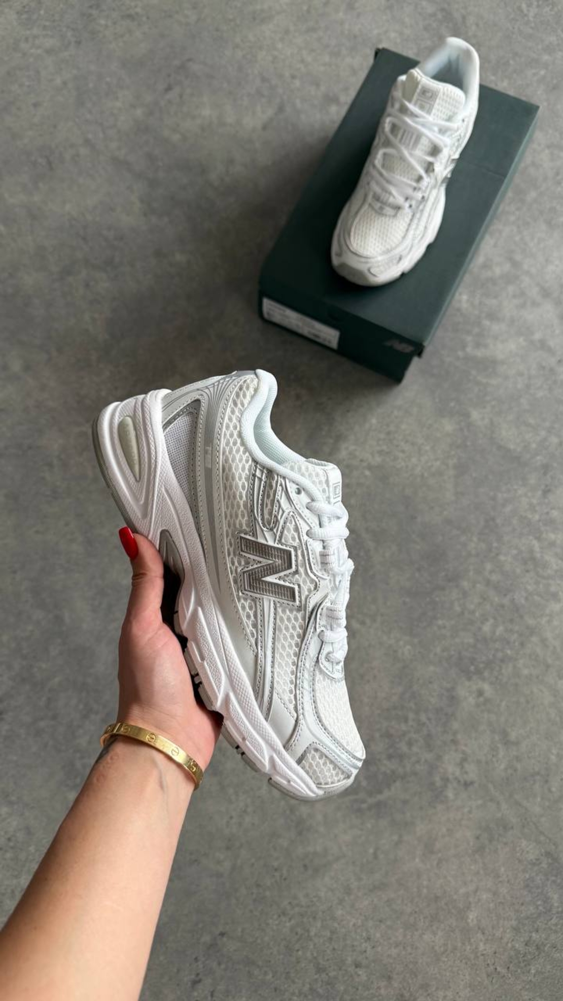 New Balance 740 “White Silver”