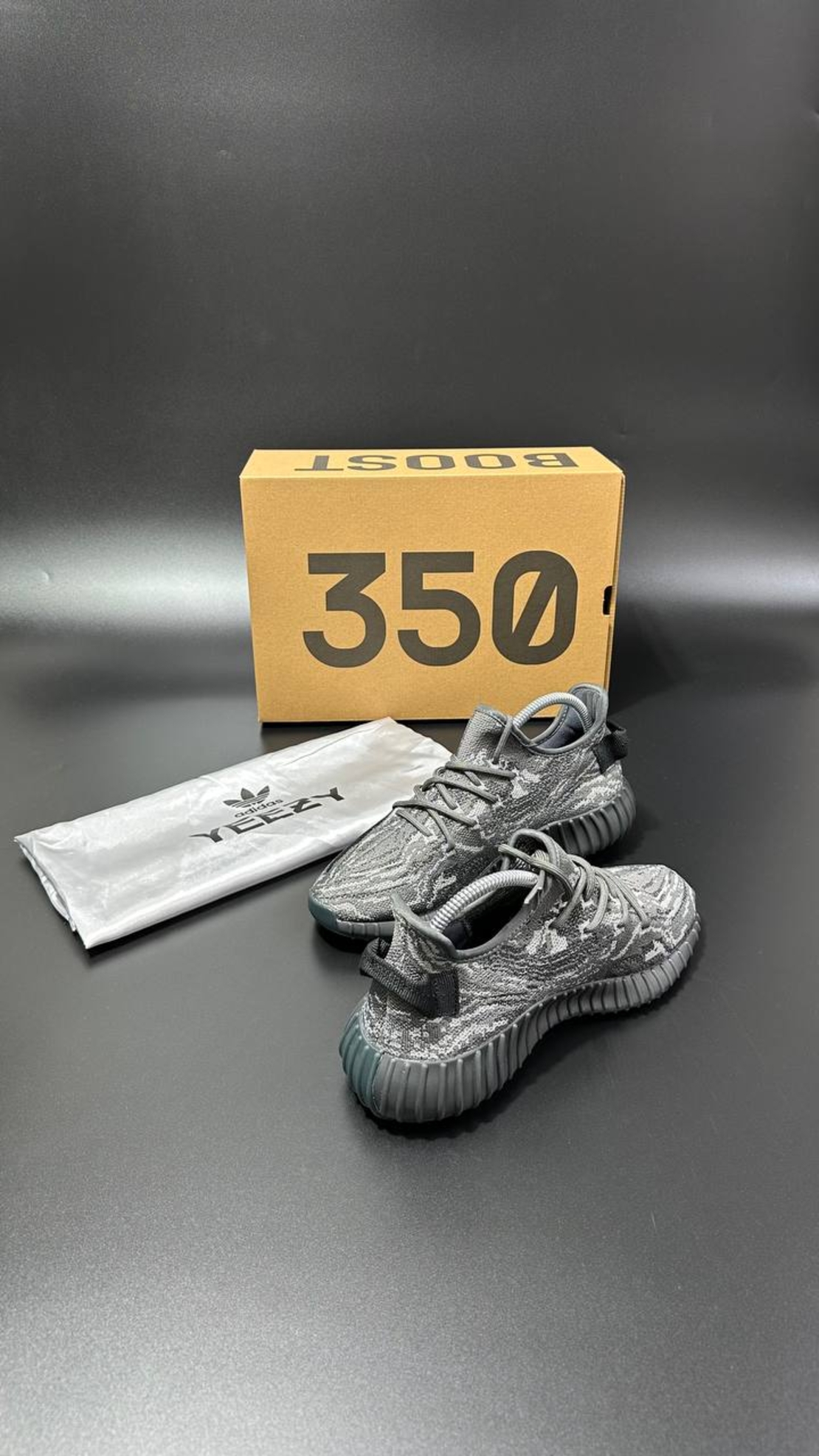 Adidas Yeezy Boost 350 V2 