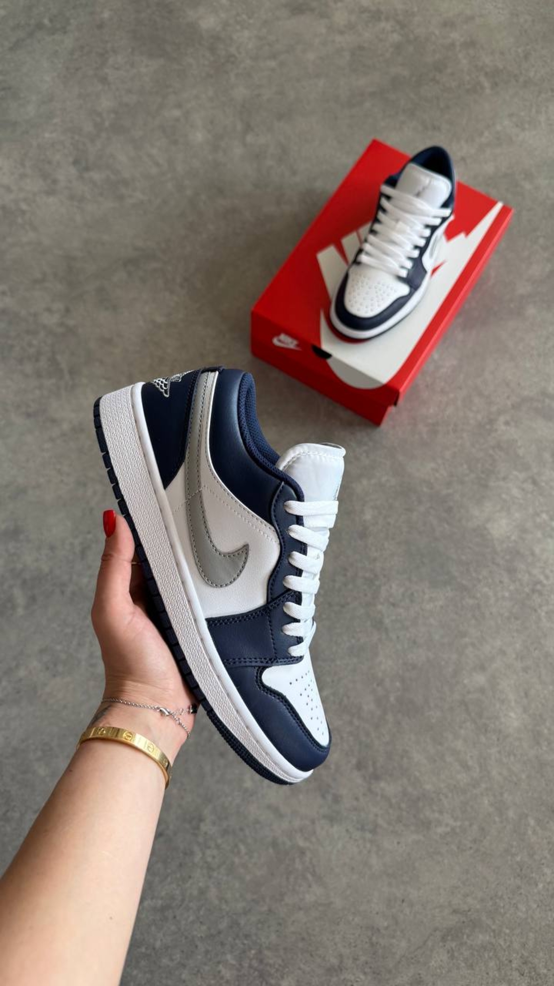 Air Jordan 1 Low “Midnight Navy”