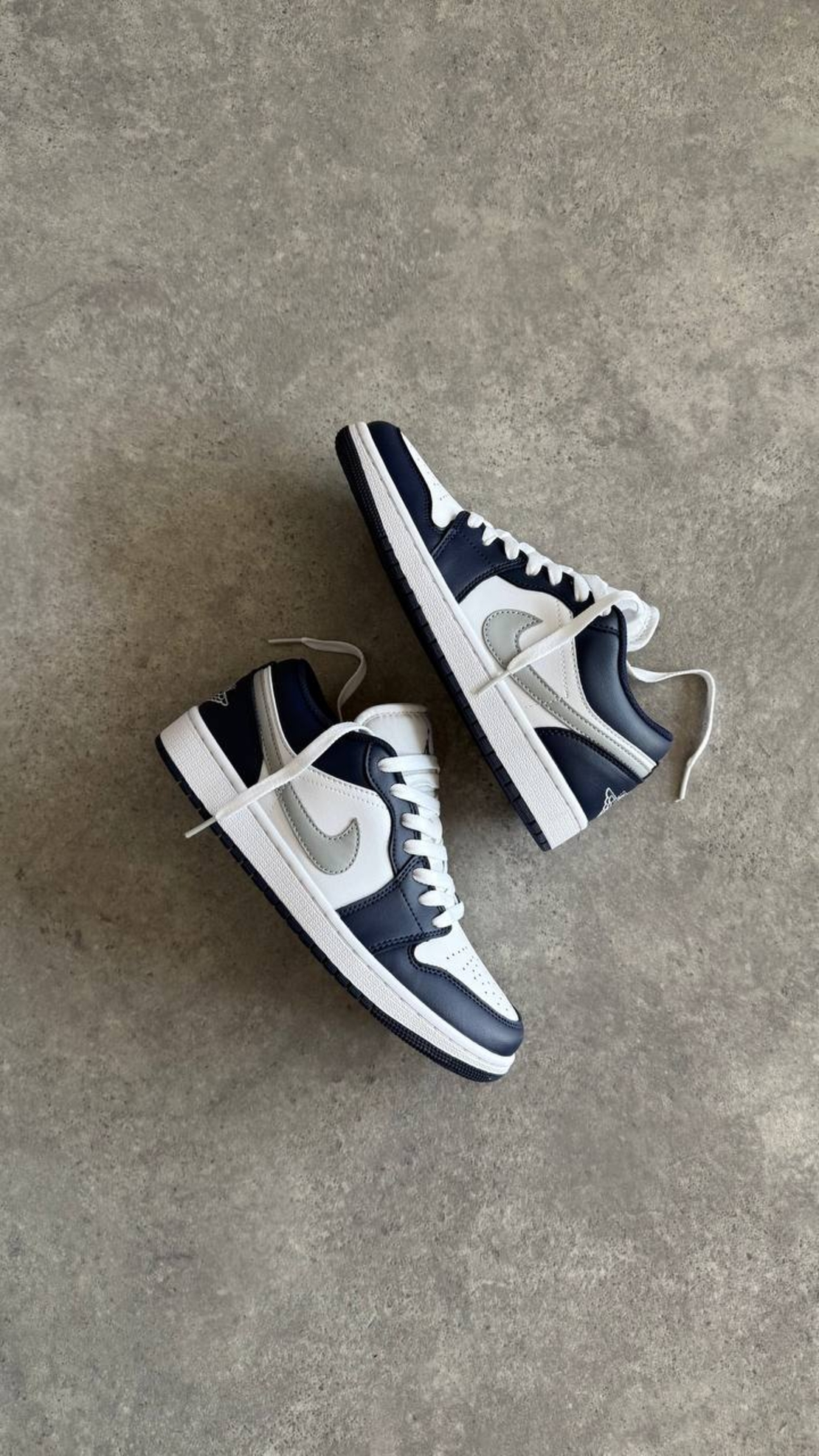 Air Jordan 1 Low “Midnight Navy”