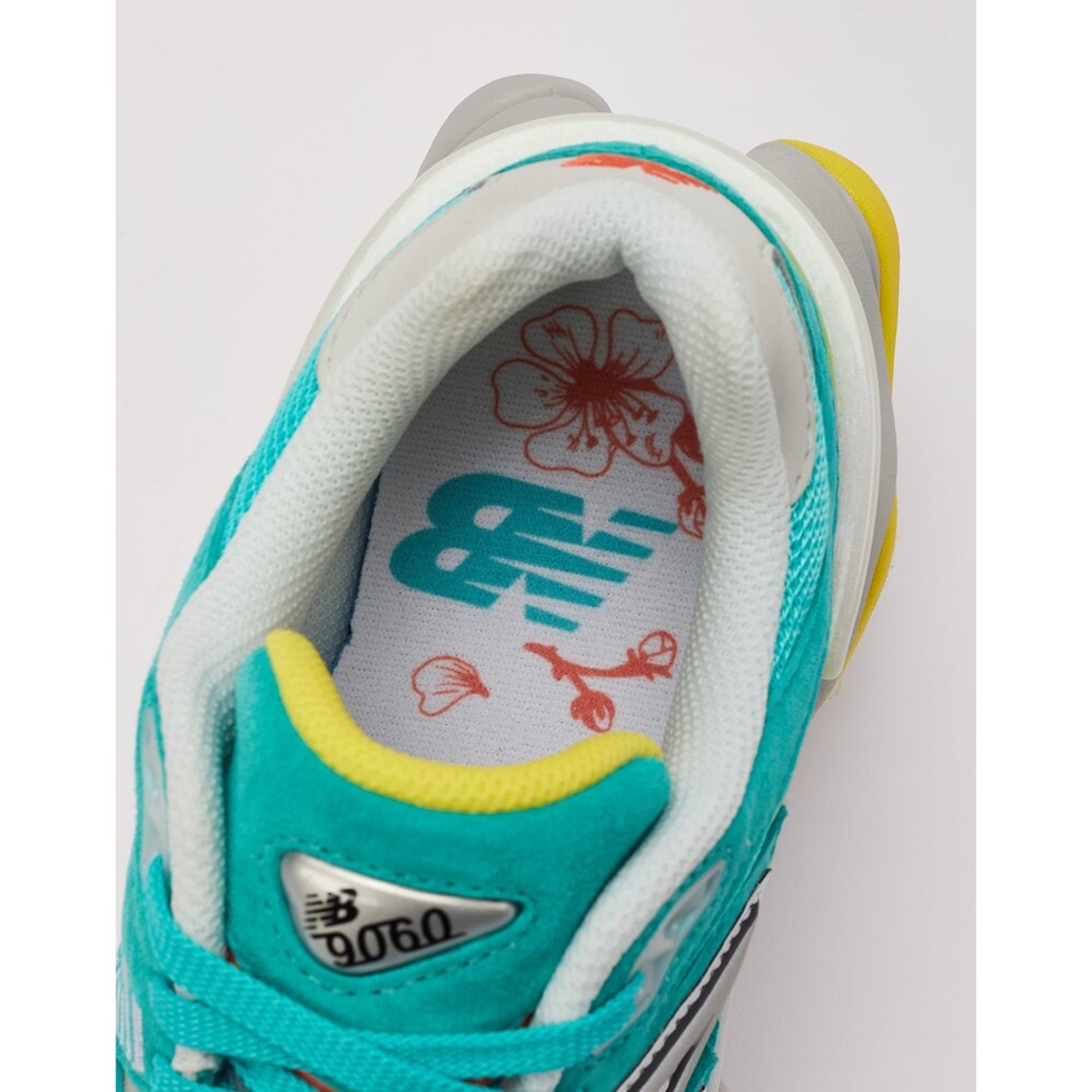 New Balance 9060 “Cyan Burst”