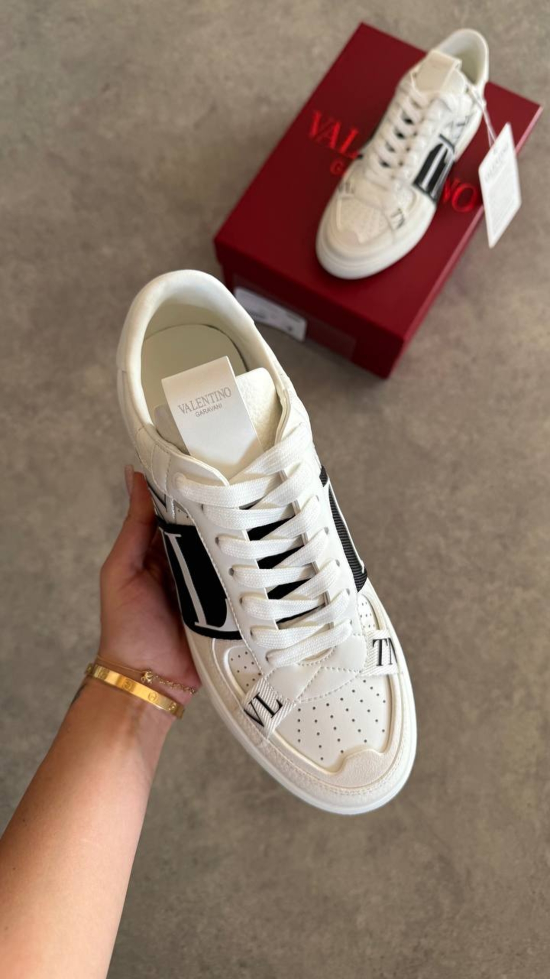 Valentino Garavani VL7N Signature Sneaker