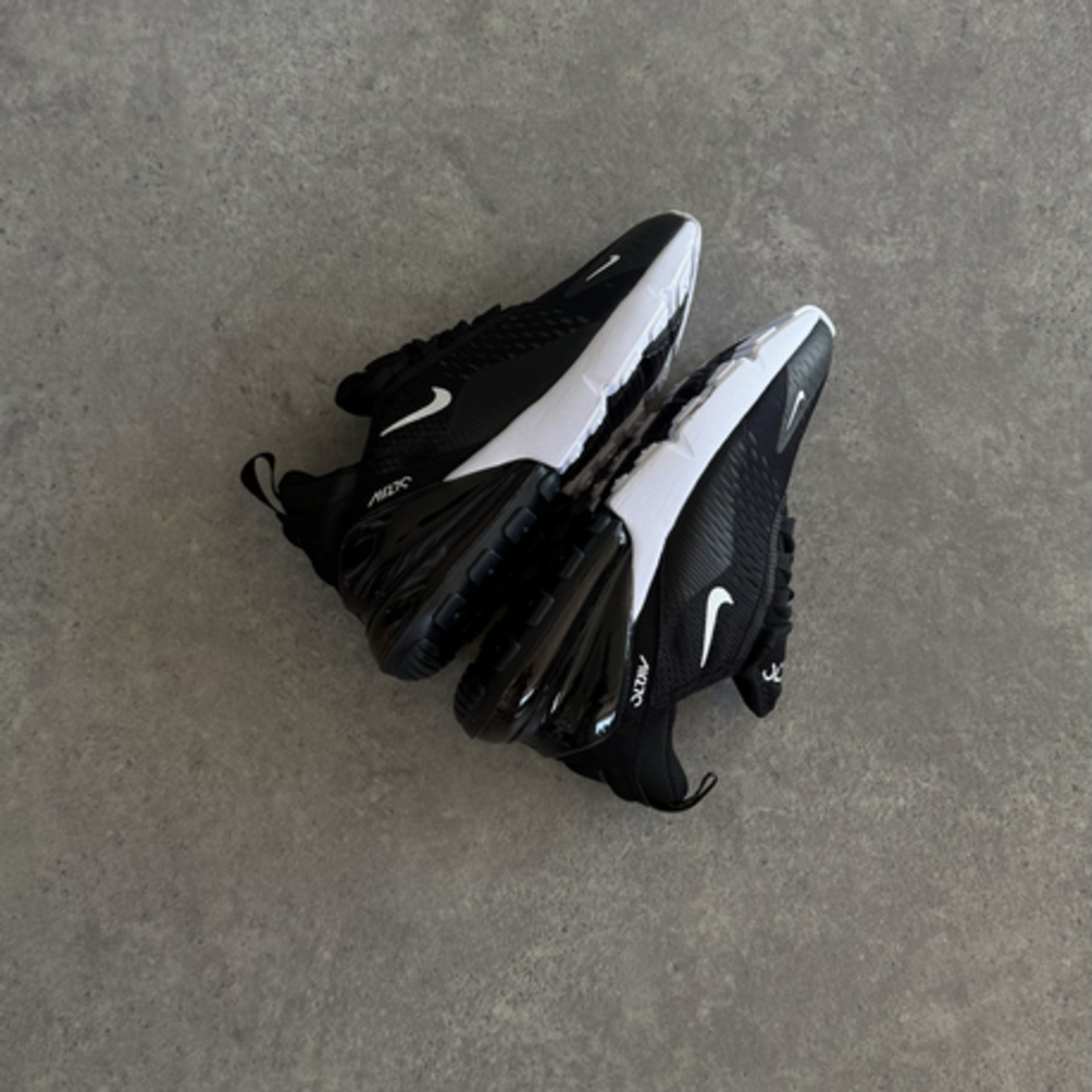 Air Max 270 Black & White “WOMEN”