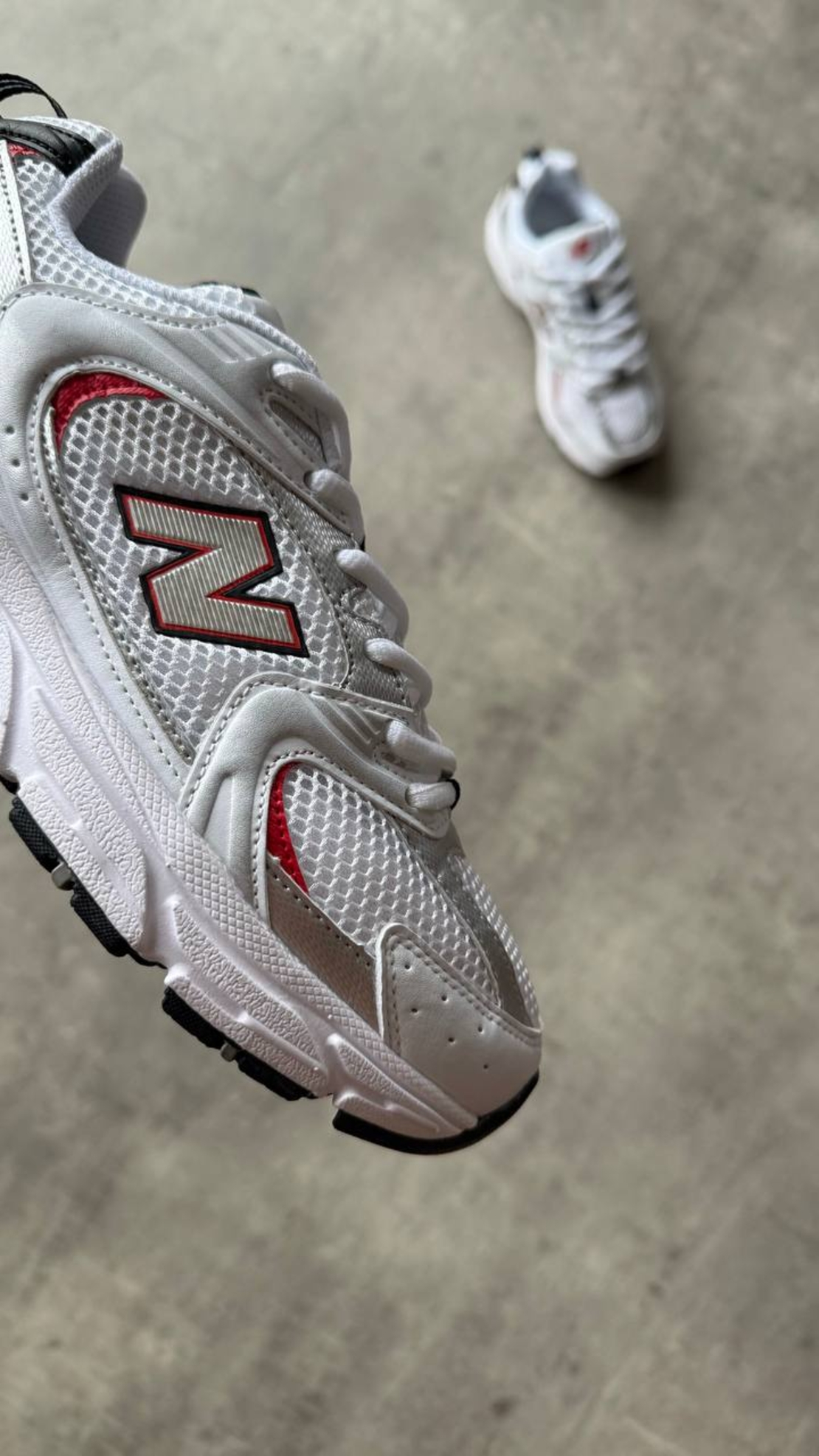 New Balance 530 “White Red”