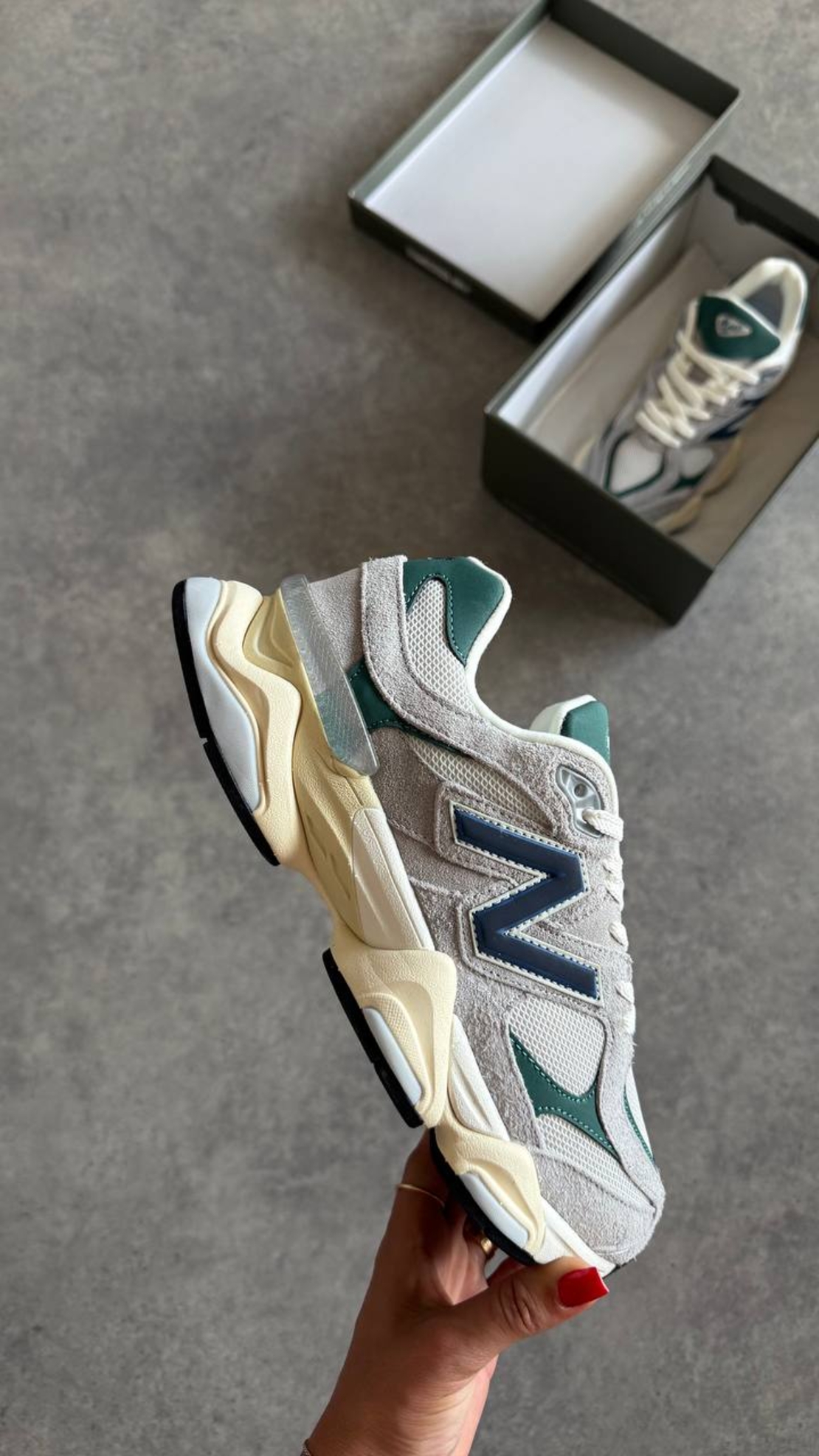 New Balance U 9060 “HMS”