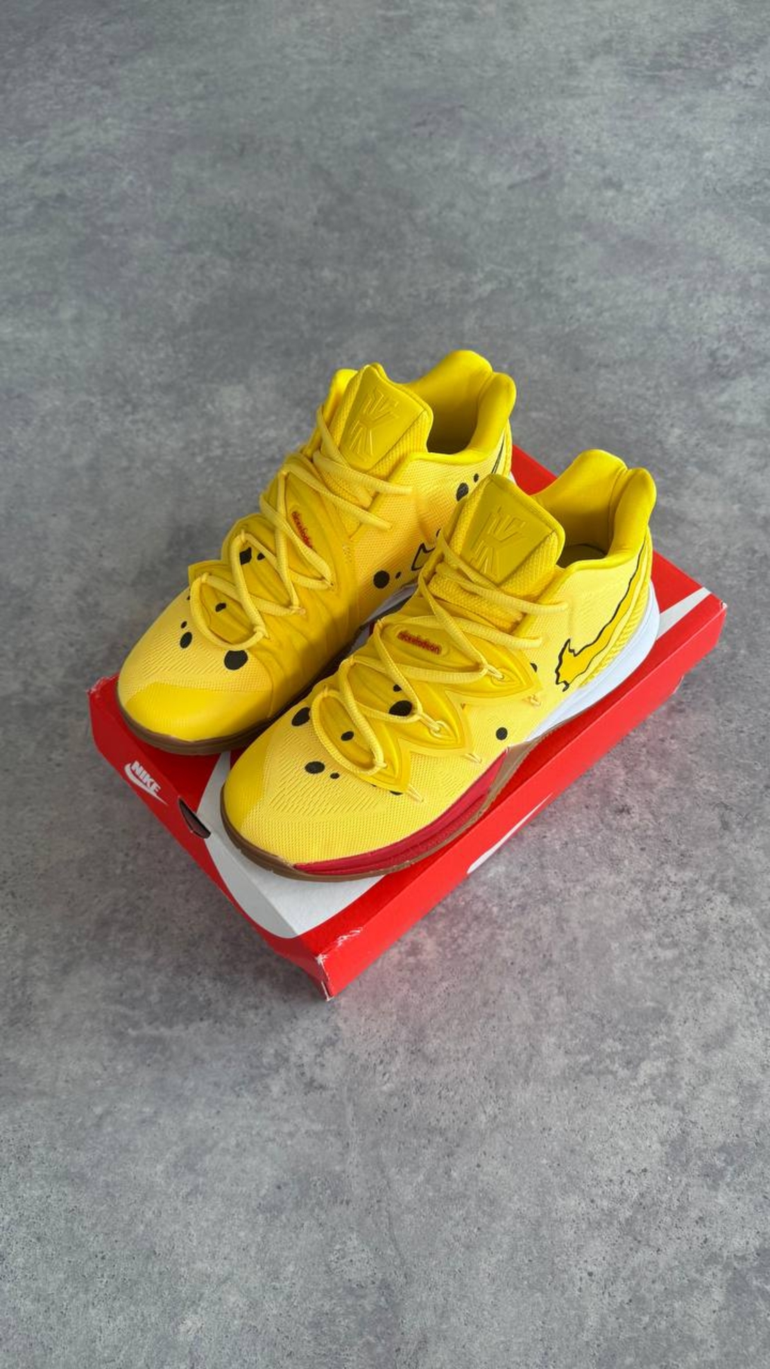 Nike Kyrie 5 “SpongeBob / LIMITED EDITION