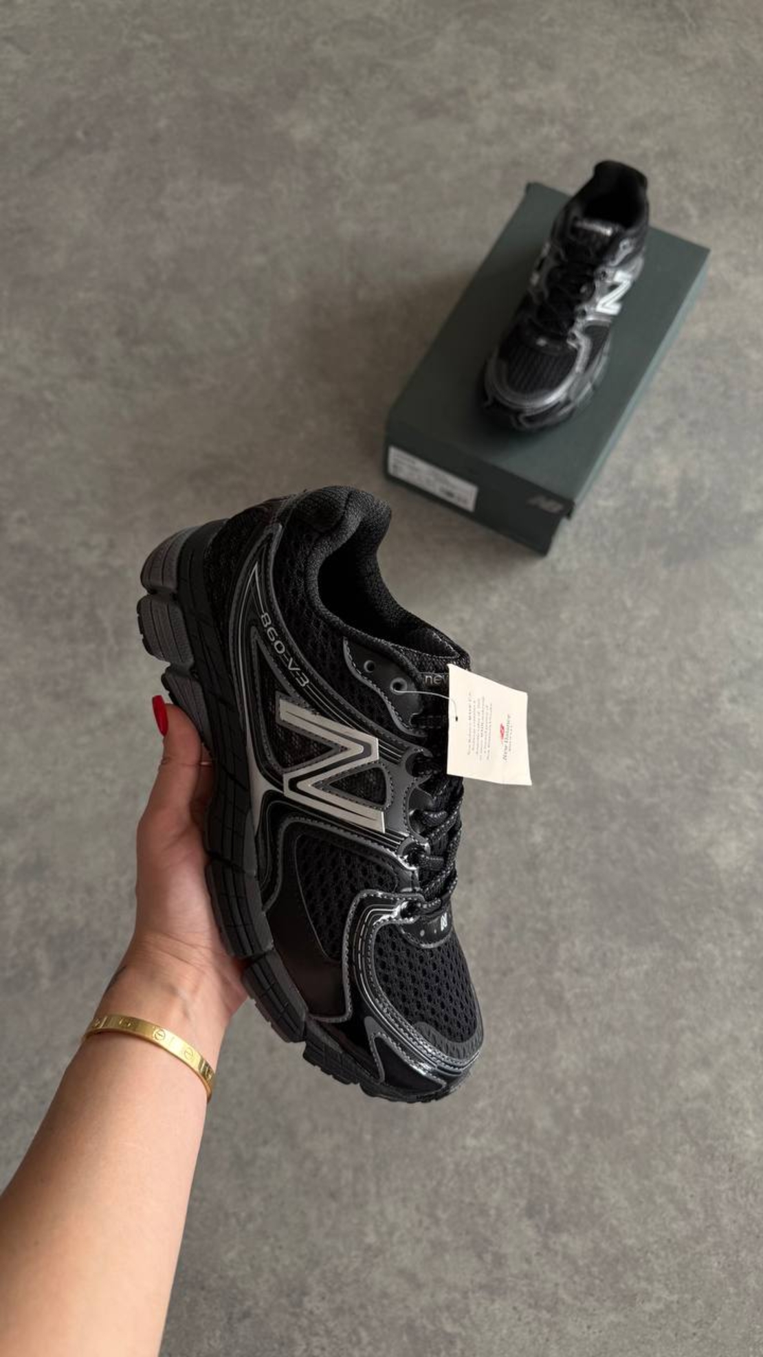New Balance 860 V3 “Black Silver”