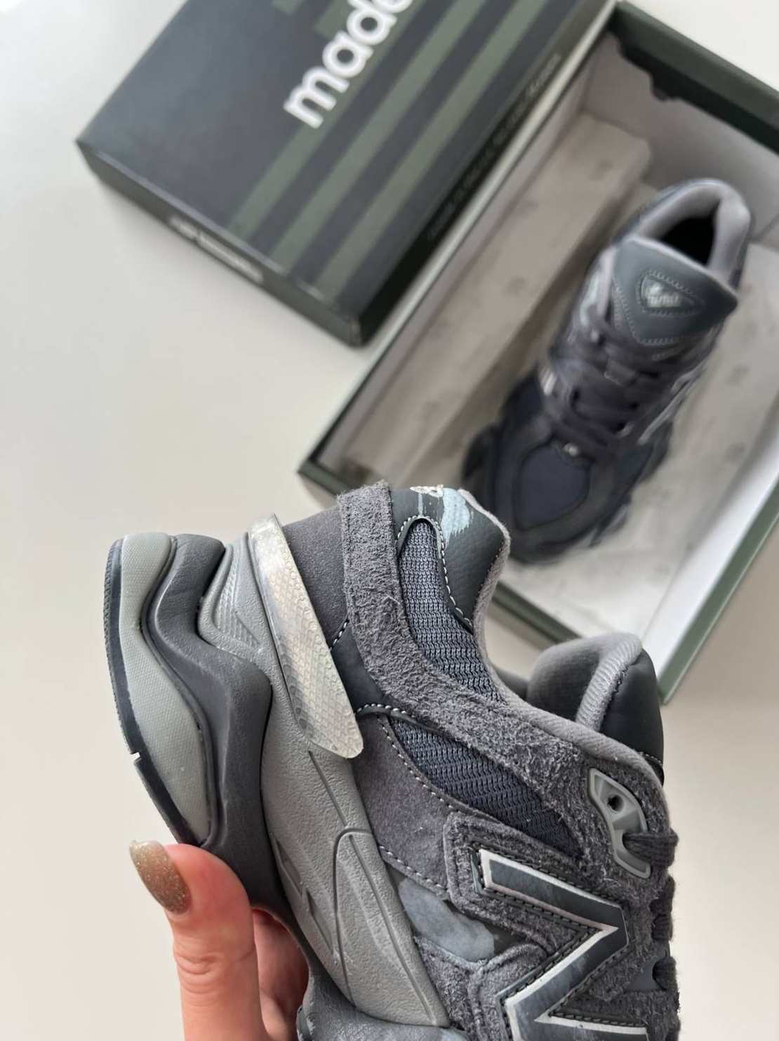 New Balance 9060 