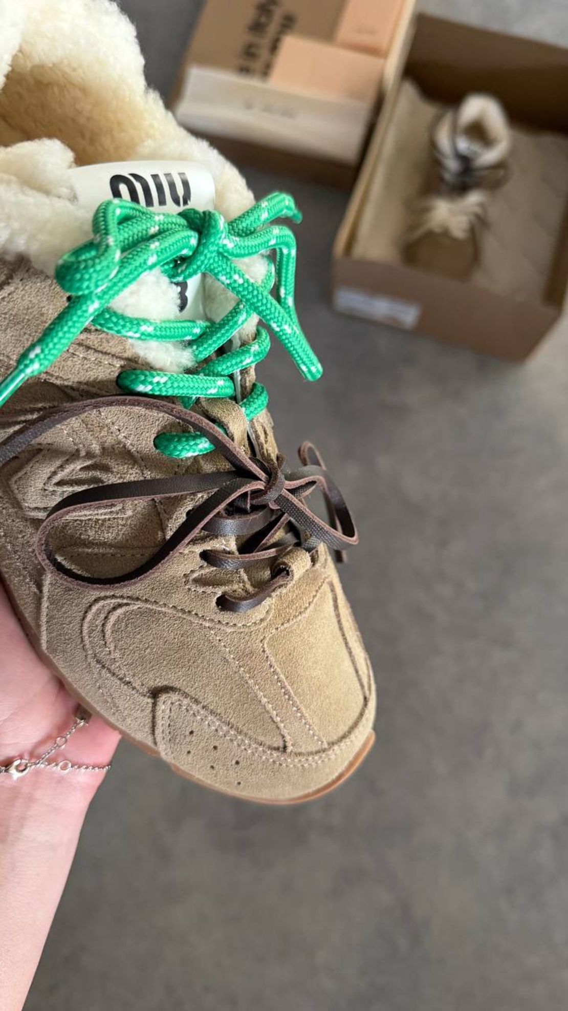 New Balance x Miu Miu 530 SL “Shearling Beige”