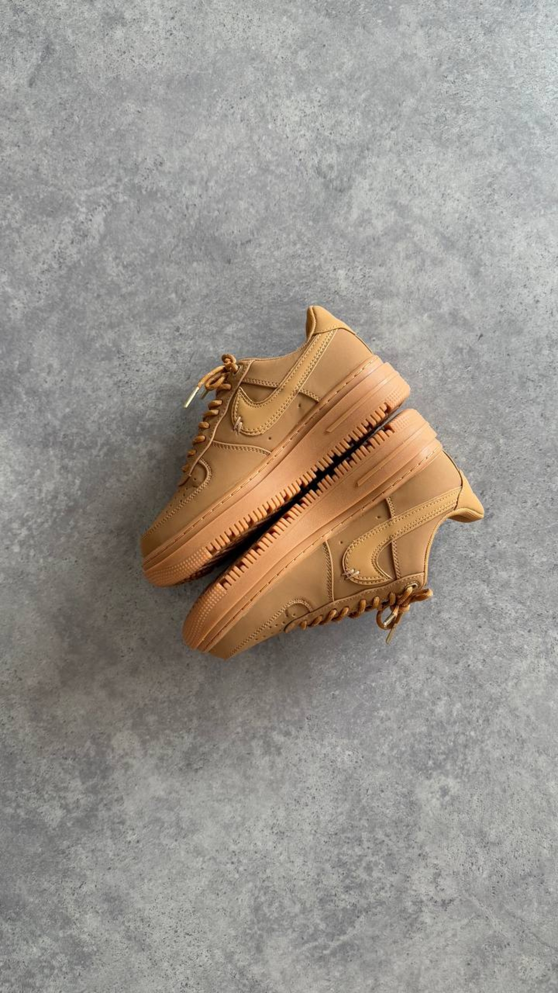 Air Force 1 Luxe “Flax”