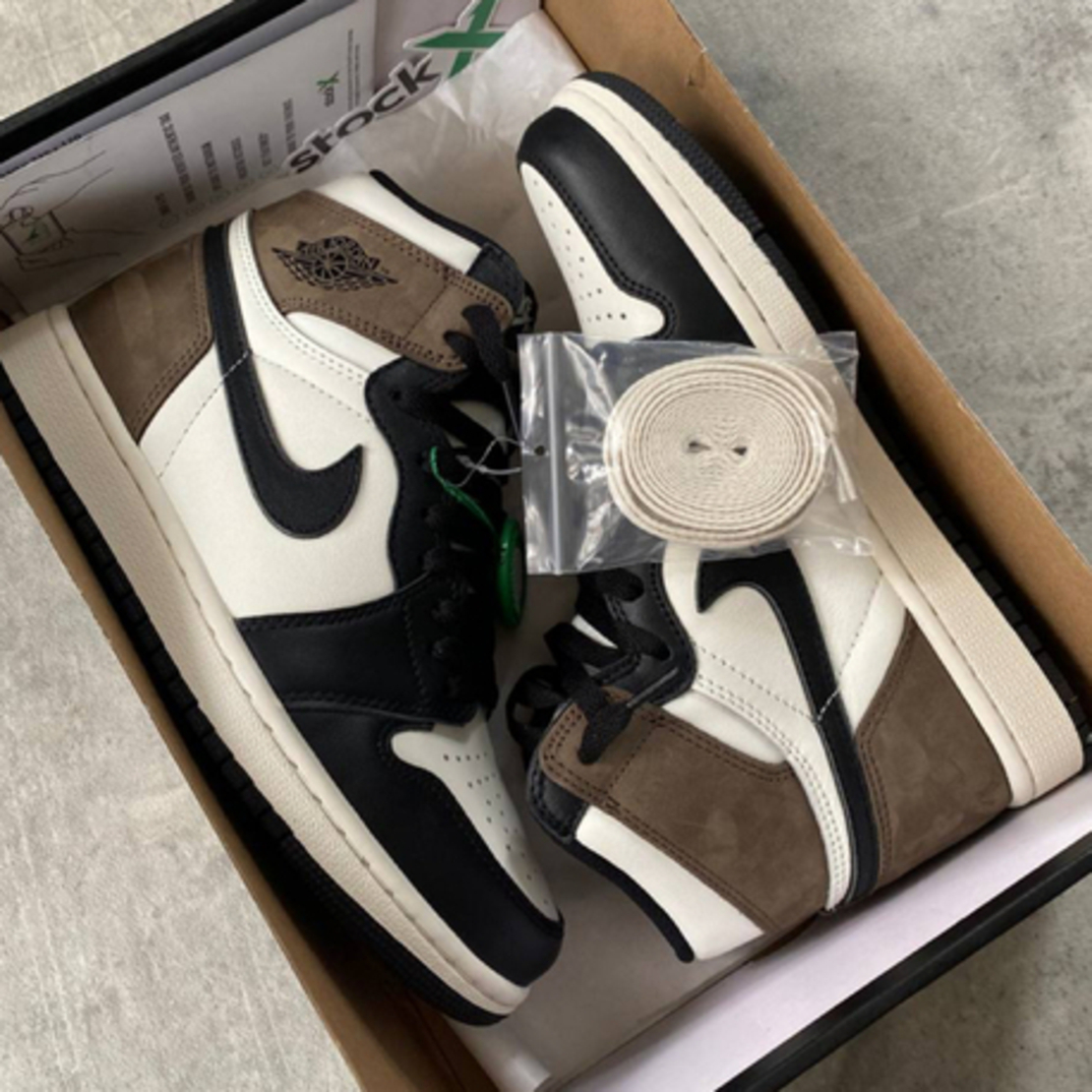 Air Jordan 1 Dark Mocha Suede