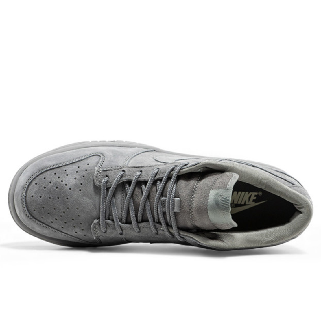 Supreme x Nike Sb Dunk Low  “Grey”