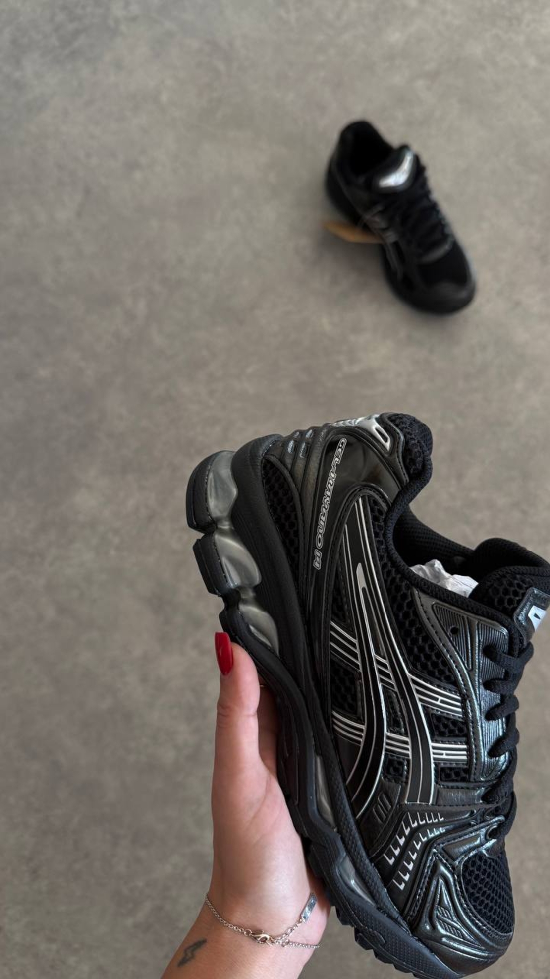 Asics Gel-Kayano Black