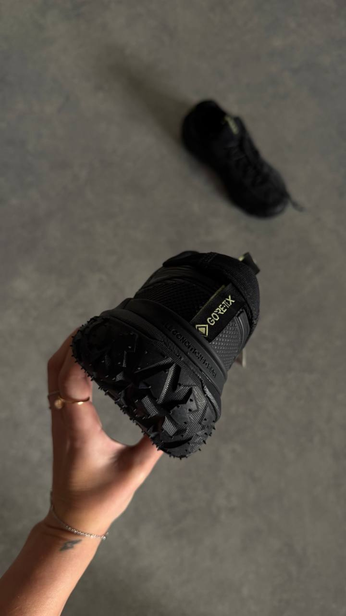 ACG MOUNTAIN FLY 2 LOW  “Gore-Tex Black”