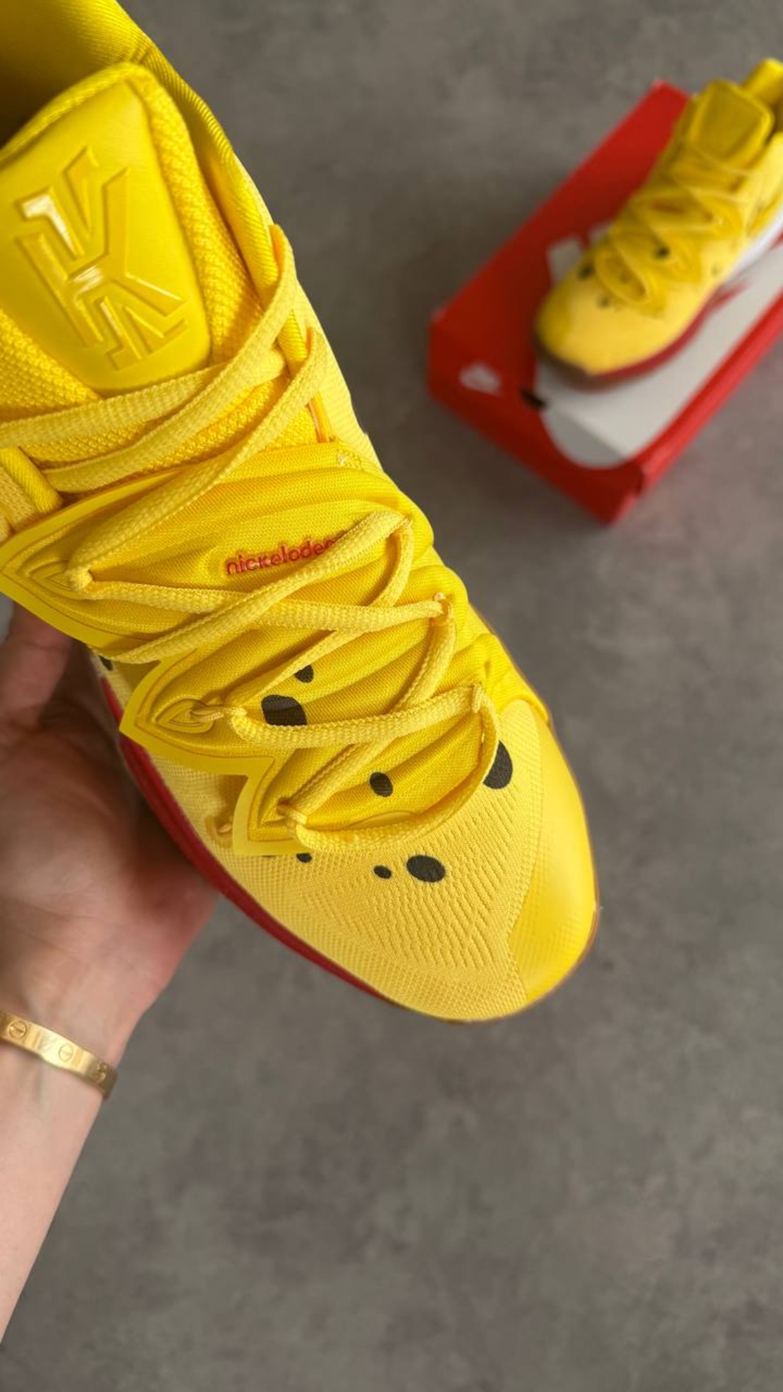 Nike Kyrie 5 “SpongeBob / LIMITED EDITION