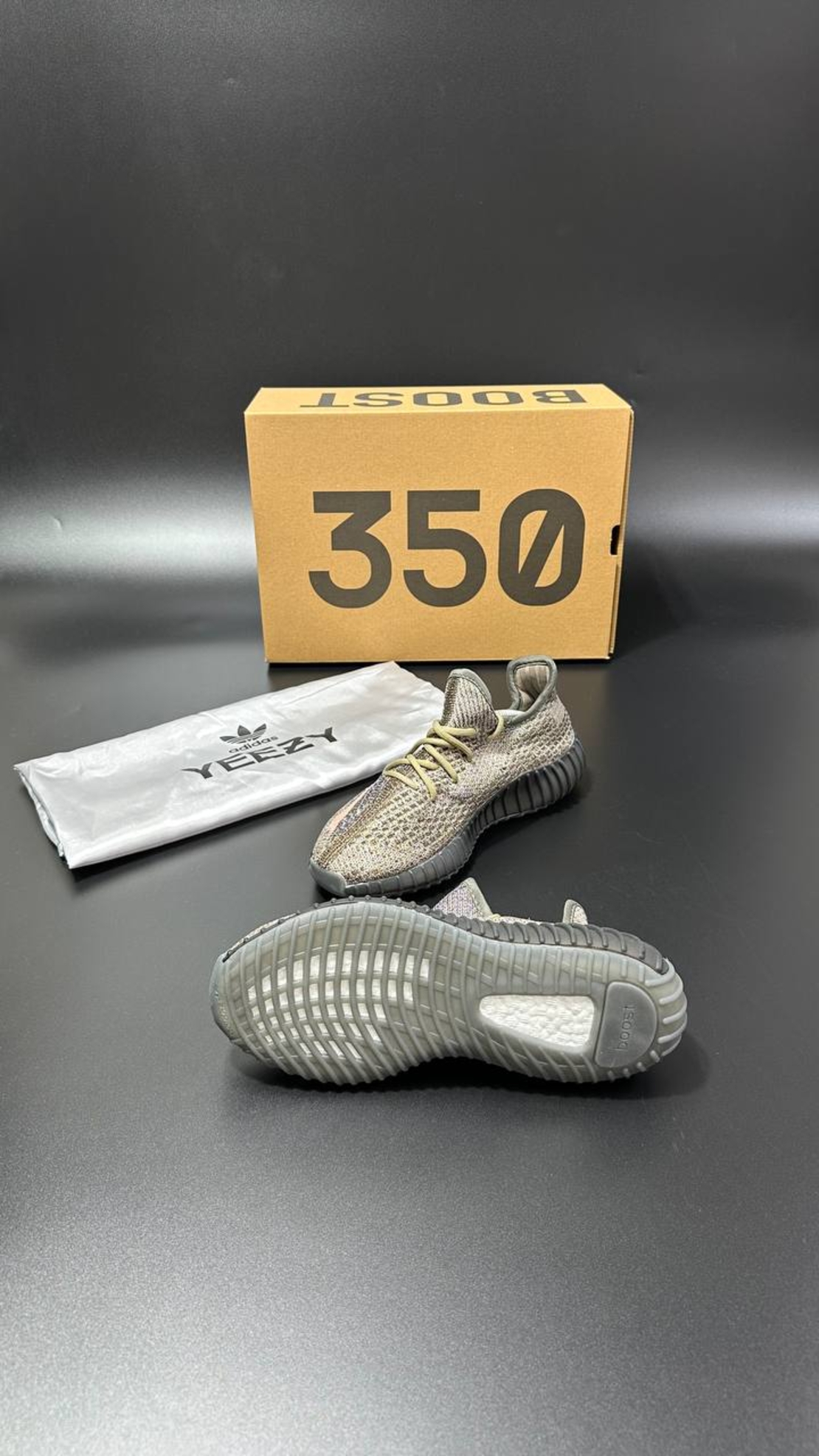Adidas Yeezy Boost 350 V2 