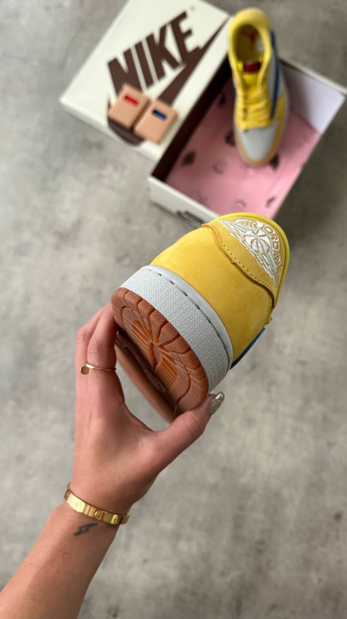 Air Jordan 1 Low Travis Scott “Canary”