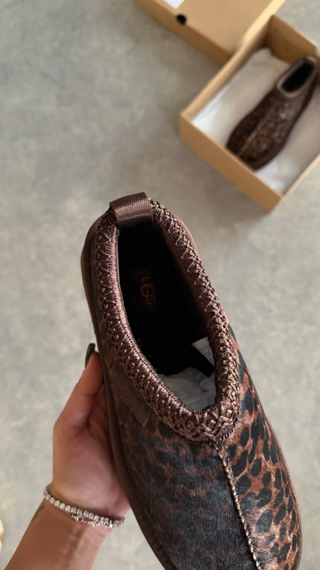 UGG Tazz Caspian “Burnt Cedar”