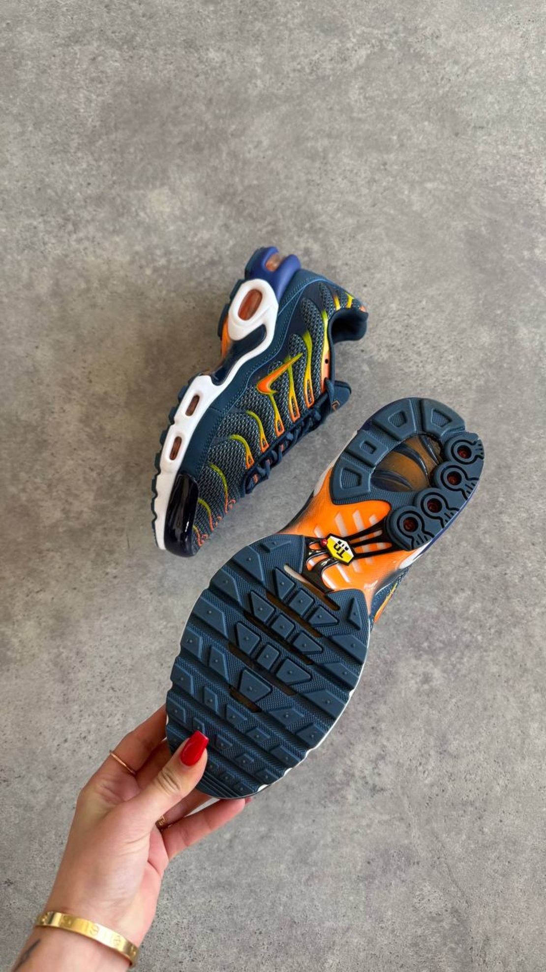 Nike Air Max Plus “Blue Void / University Gold”