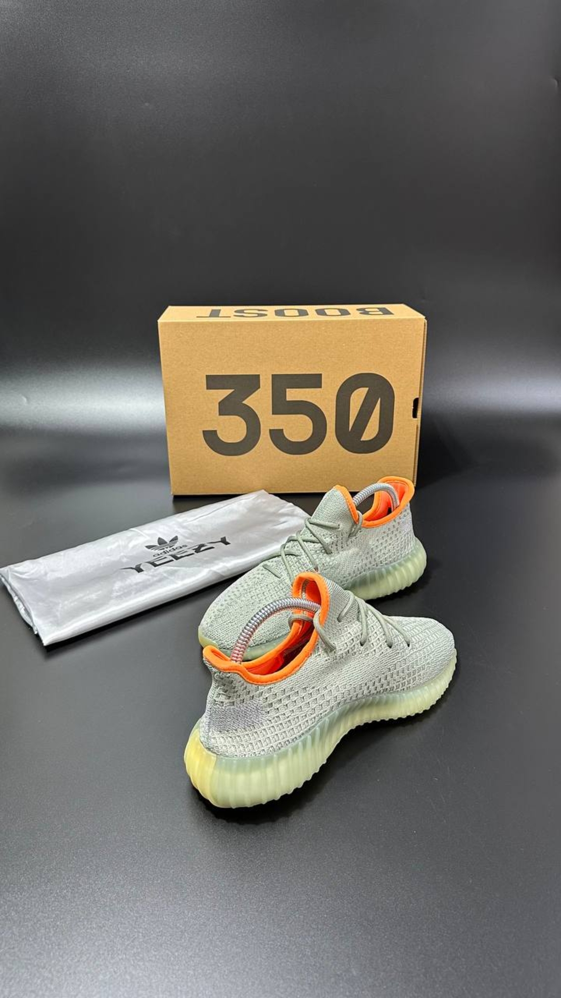 Adidas Yeezy Boost 350 V2 