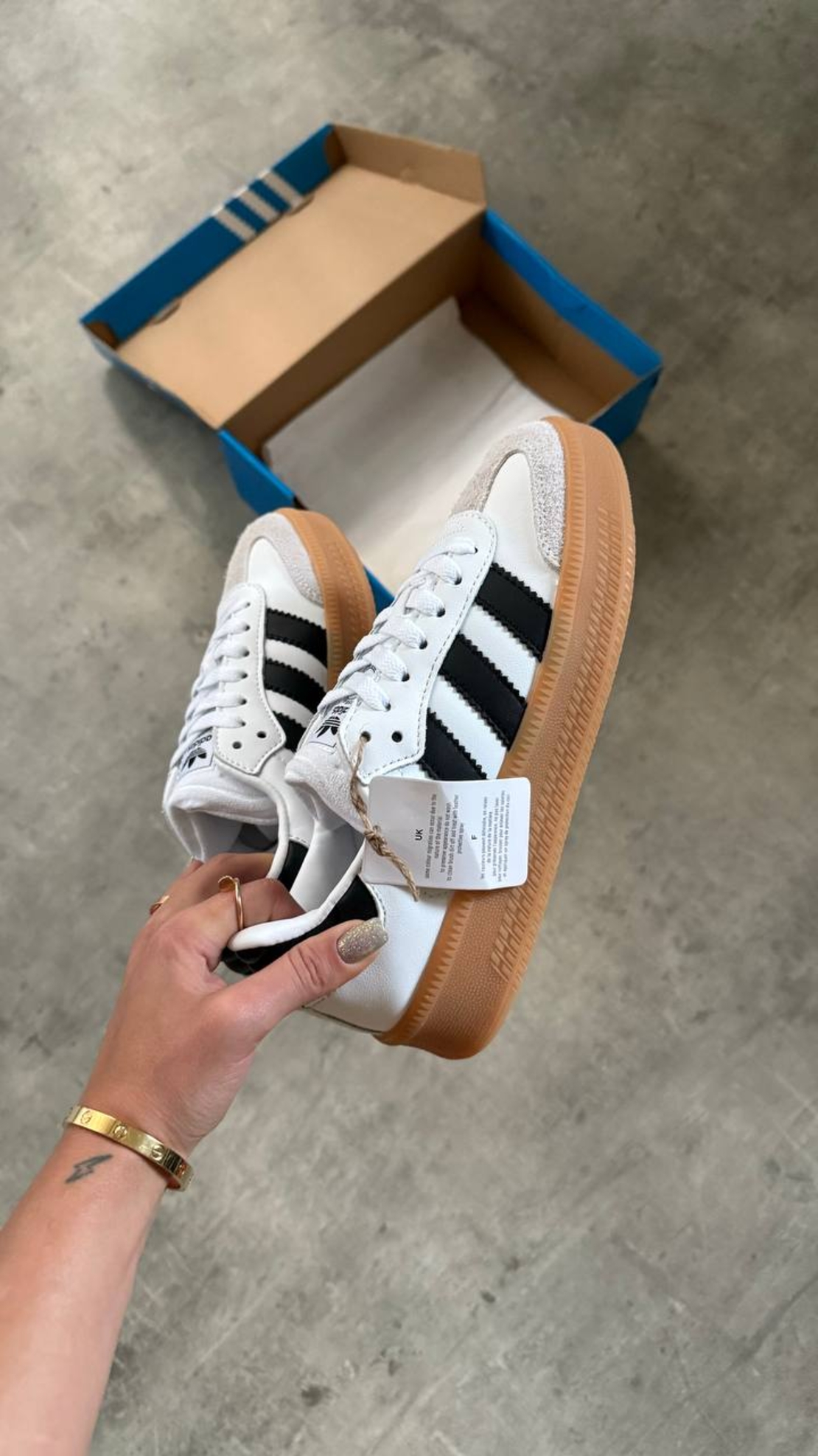 Samba XLG “White & Black''