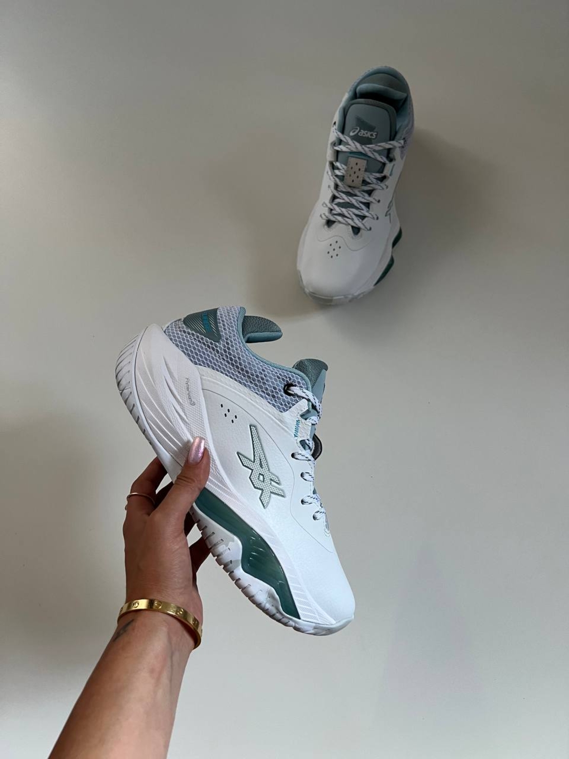 ASICS Nova Surge Low White