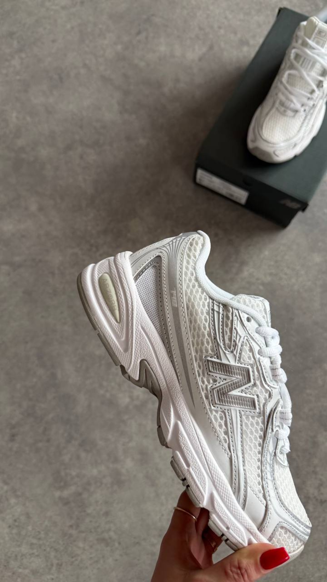 New Balance 740 “White Silver”