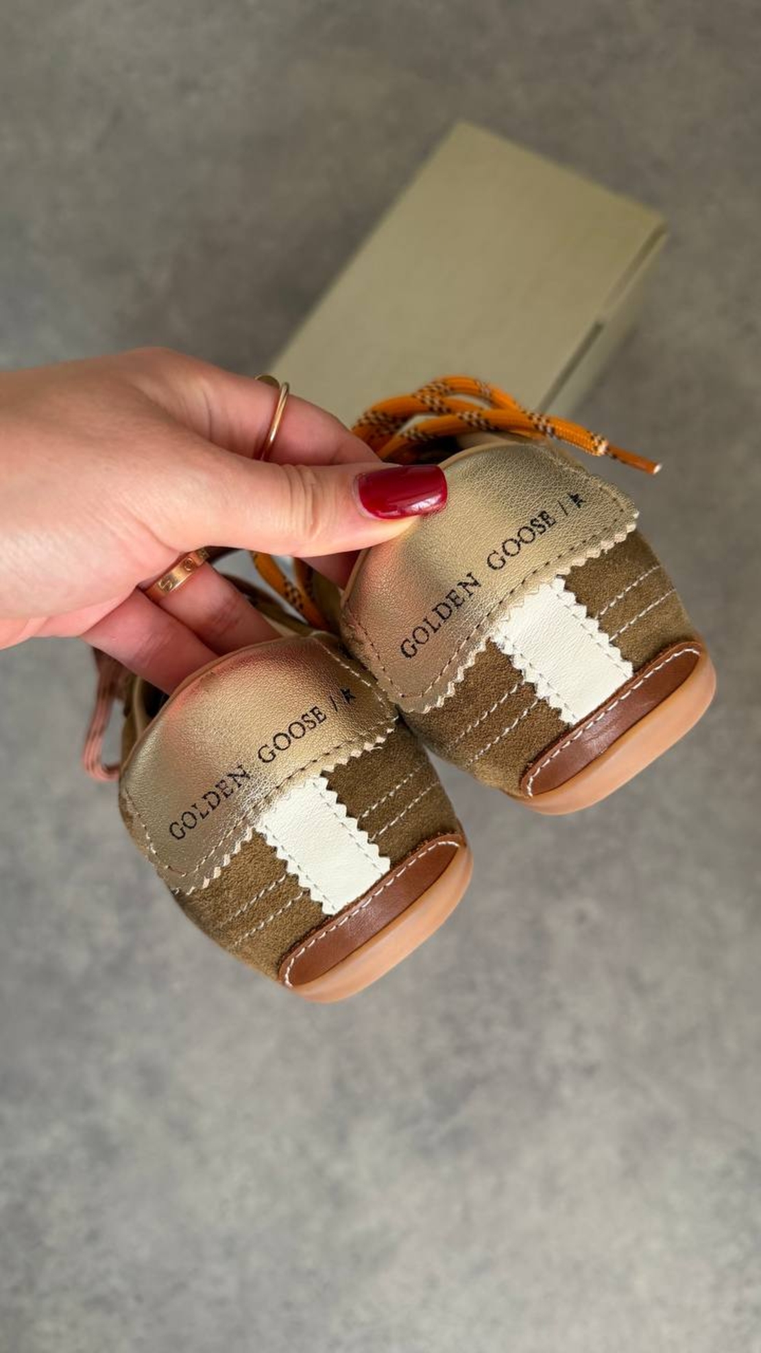 Golden Goose Ball Star Suede – Brown / White Star