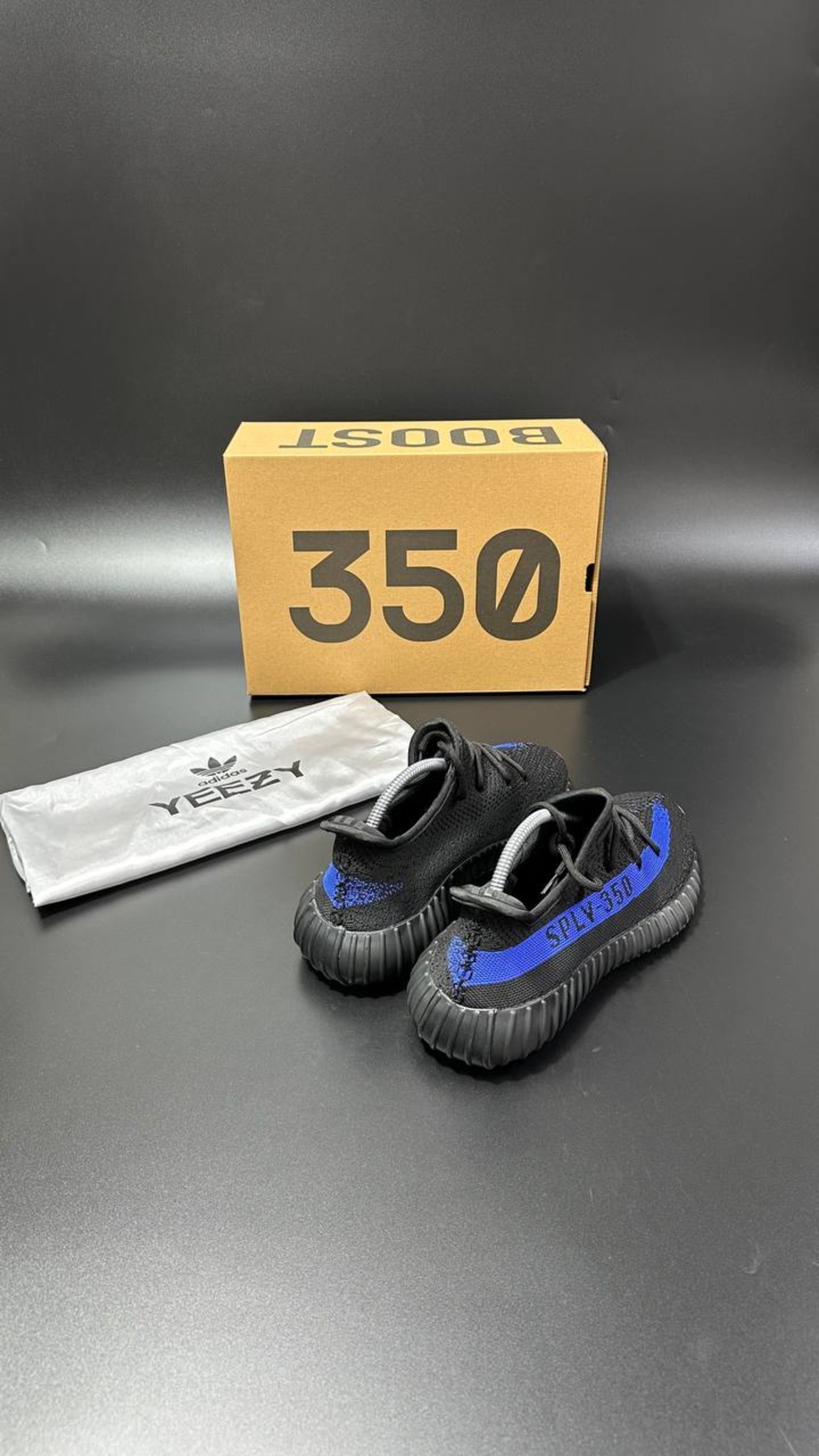 Adidas Yeezy Boost 350 V2 