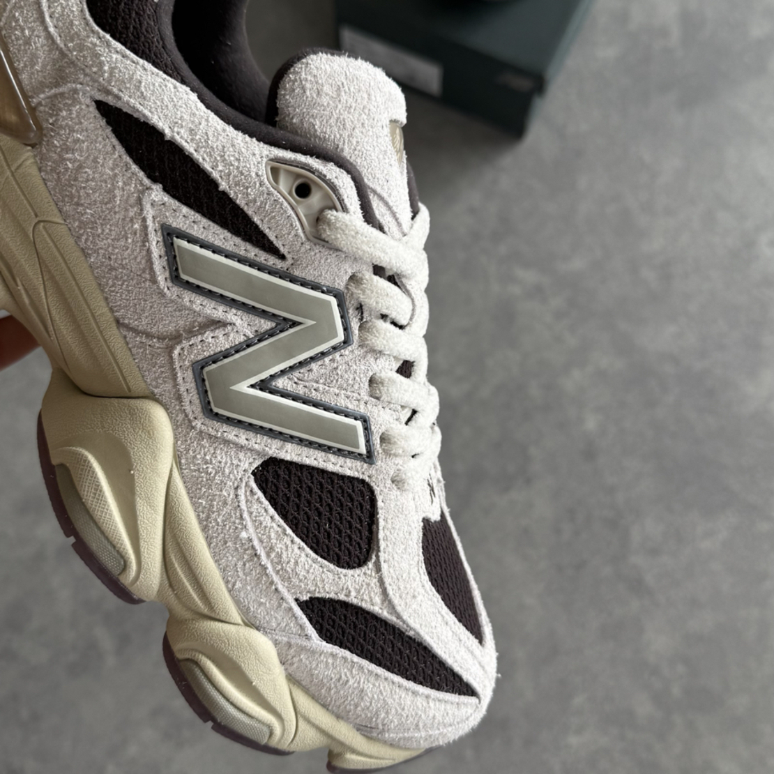 NEW BALANCE 9060 SYDNEY 'LINEN BLACK COFFEE'