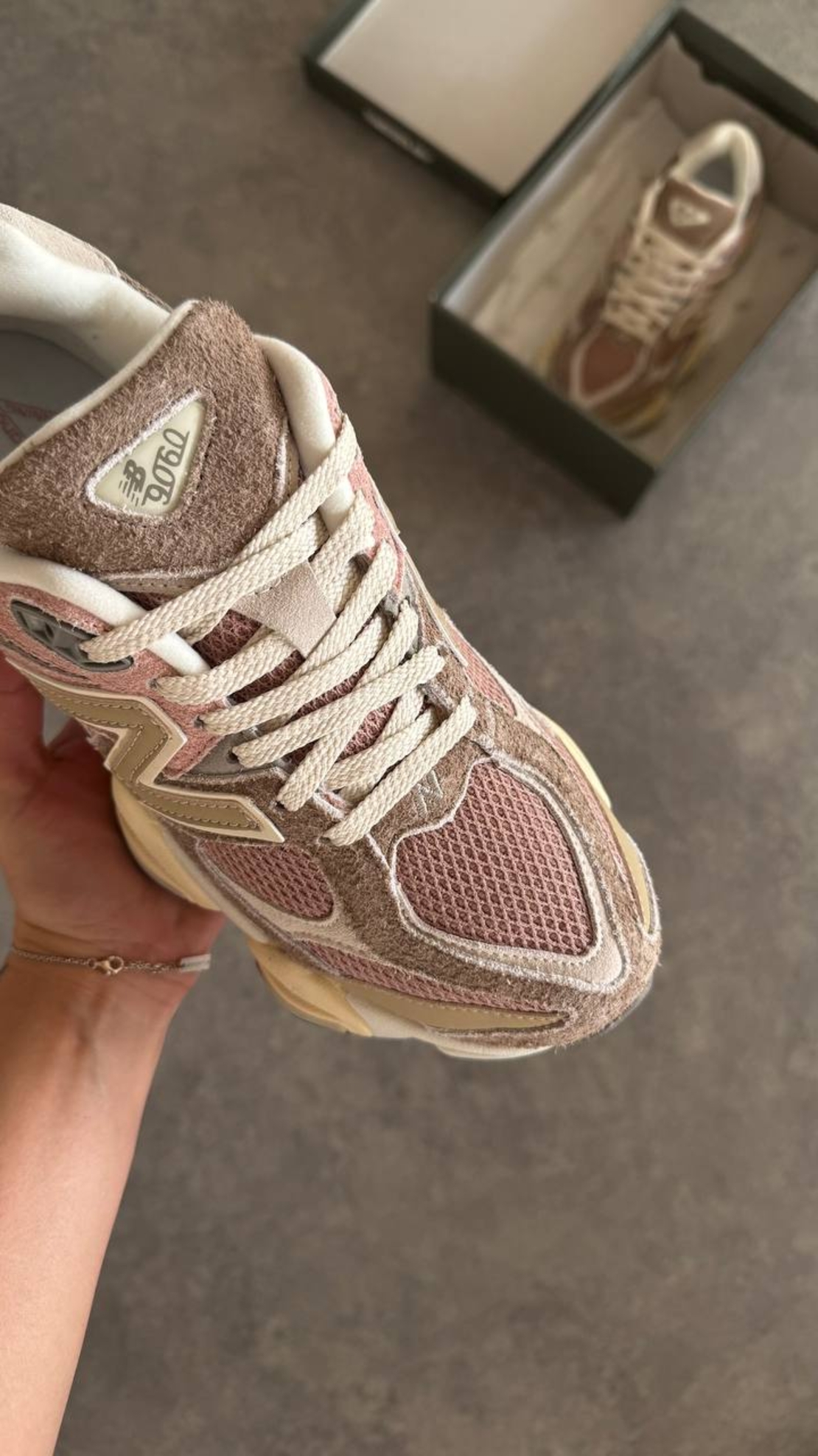 NEW BALANCE 9060 LANDSLIDE MUSHROOM