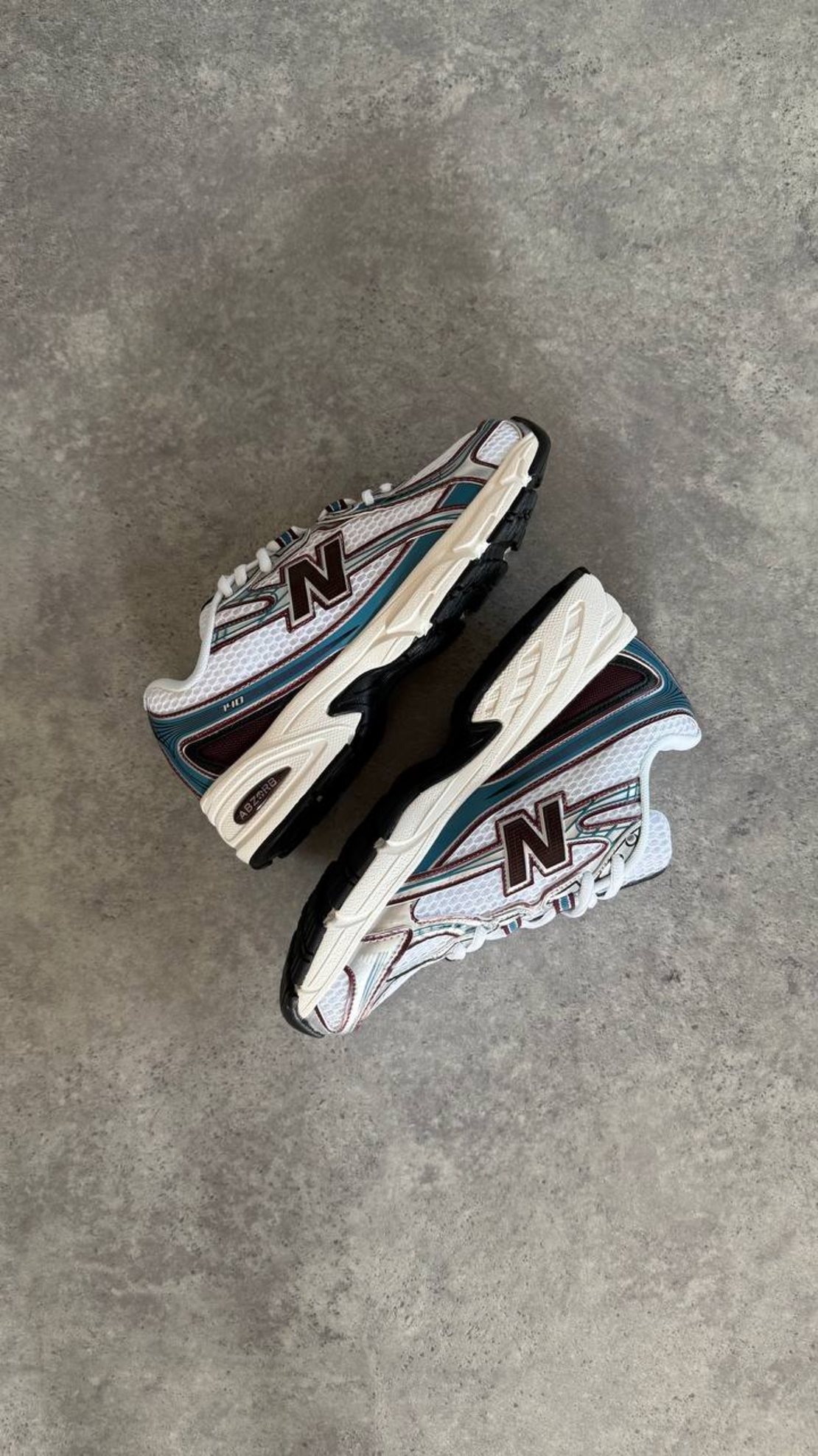 New Balance 740 “Sea Salt Plum Brown”