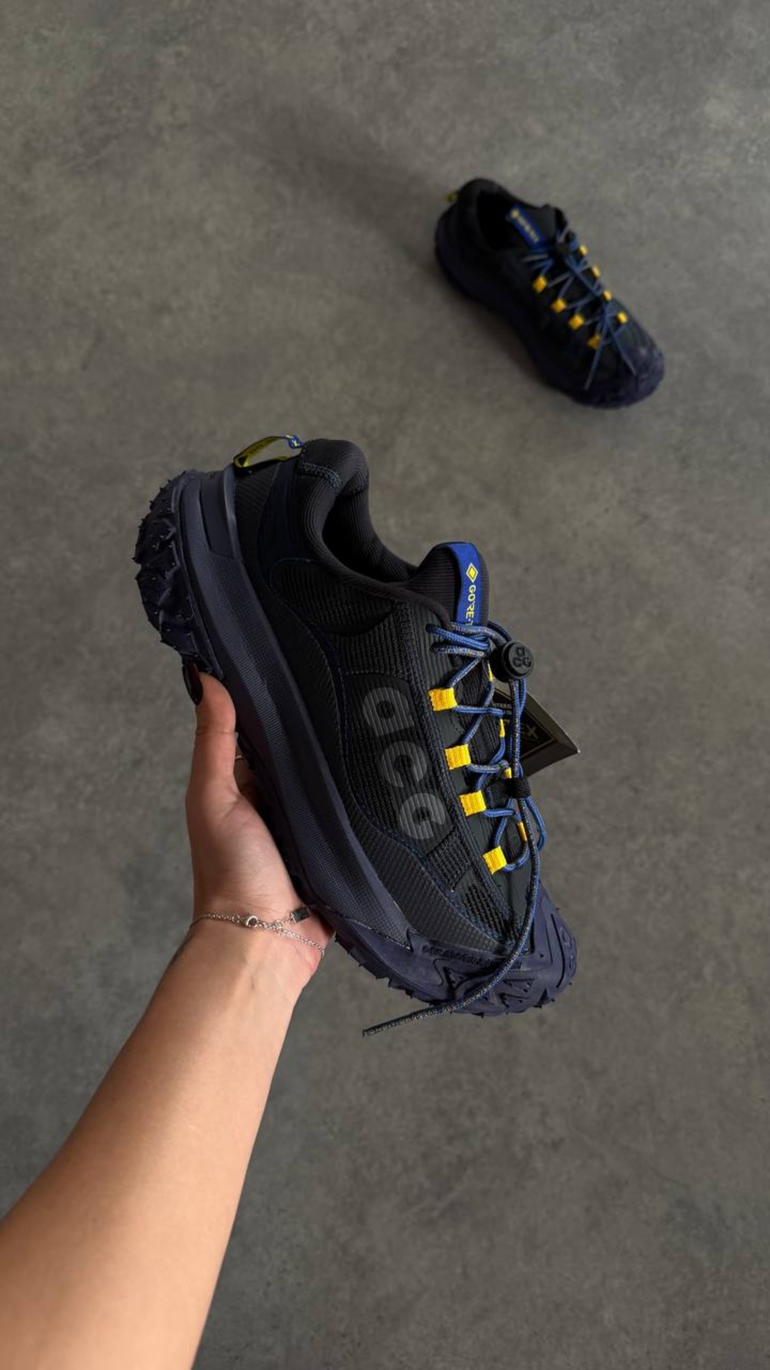 ACG MOUNTAIN FLY 2 LOW “Gore-Tex Dark Navy”