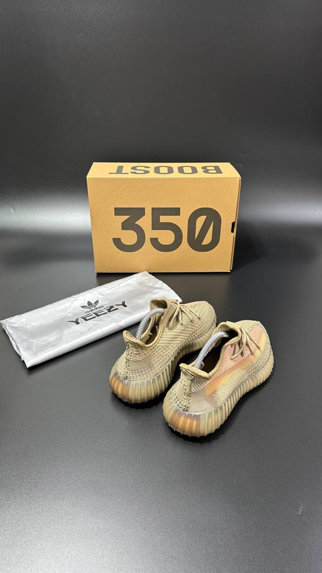 Adidas Yeezy Boost 350 V2 