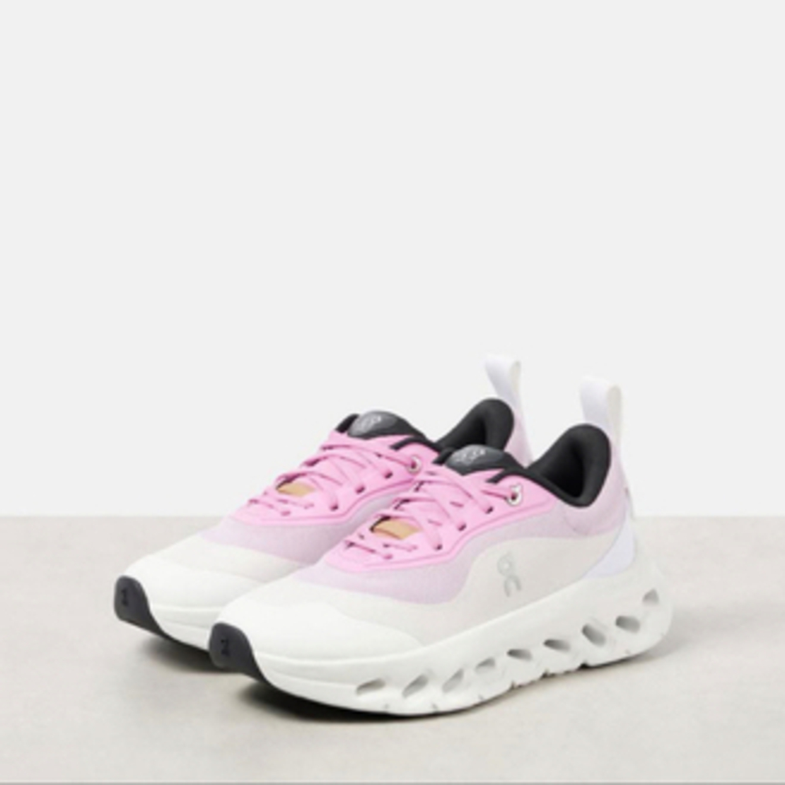 Loewe x On - Cloudtilt 2.0 Running