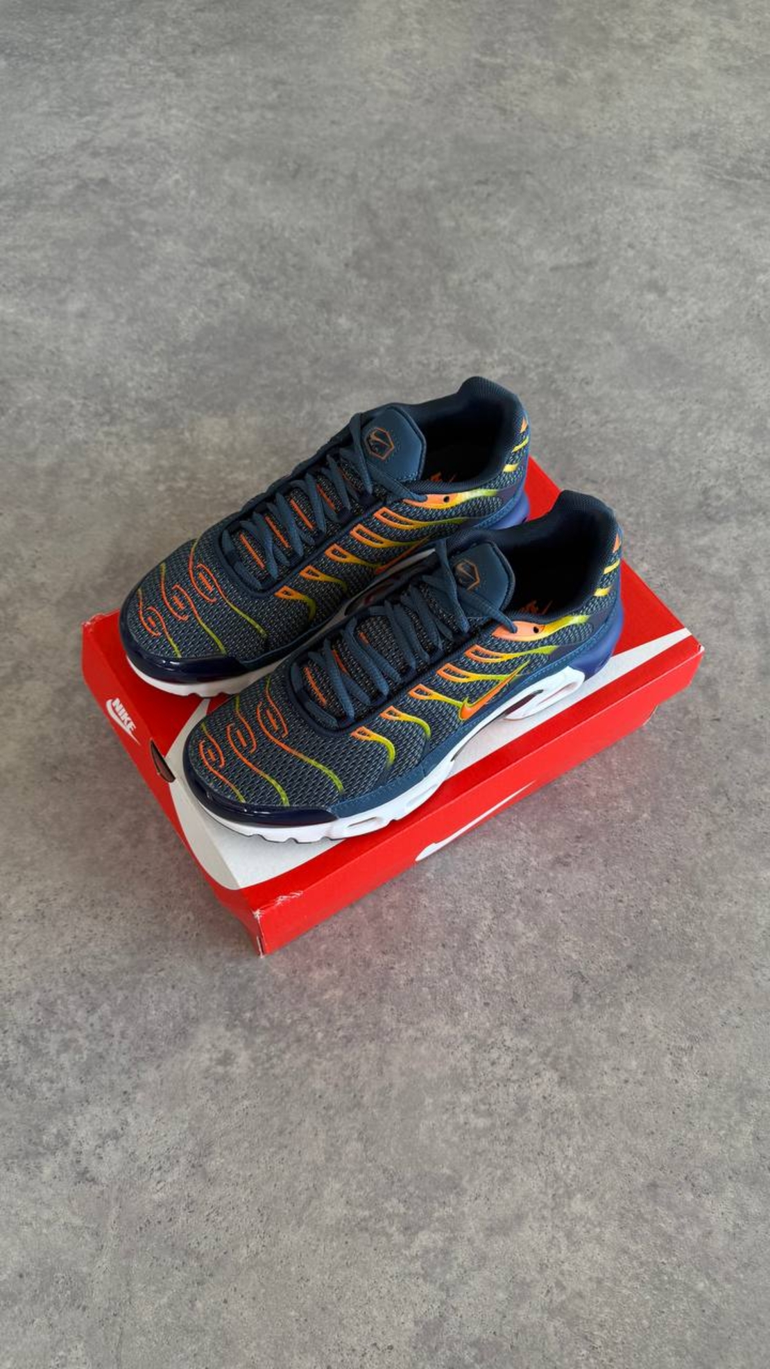 Nike Air Max Plus “Blue Void / University Gold”