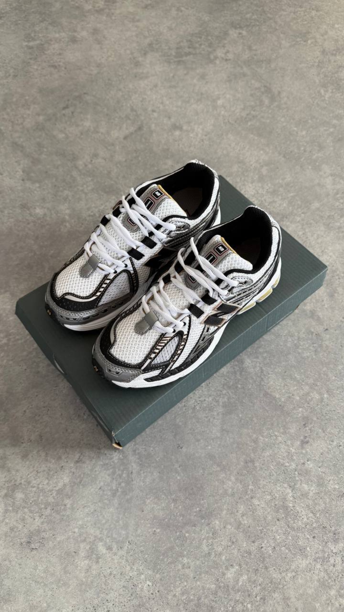 New Balance 1906R “Black Gold”