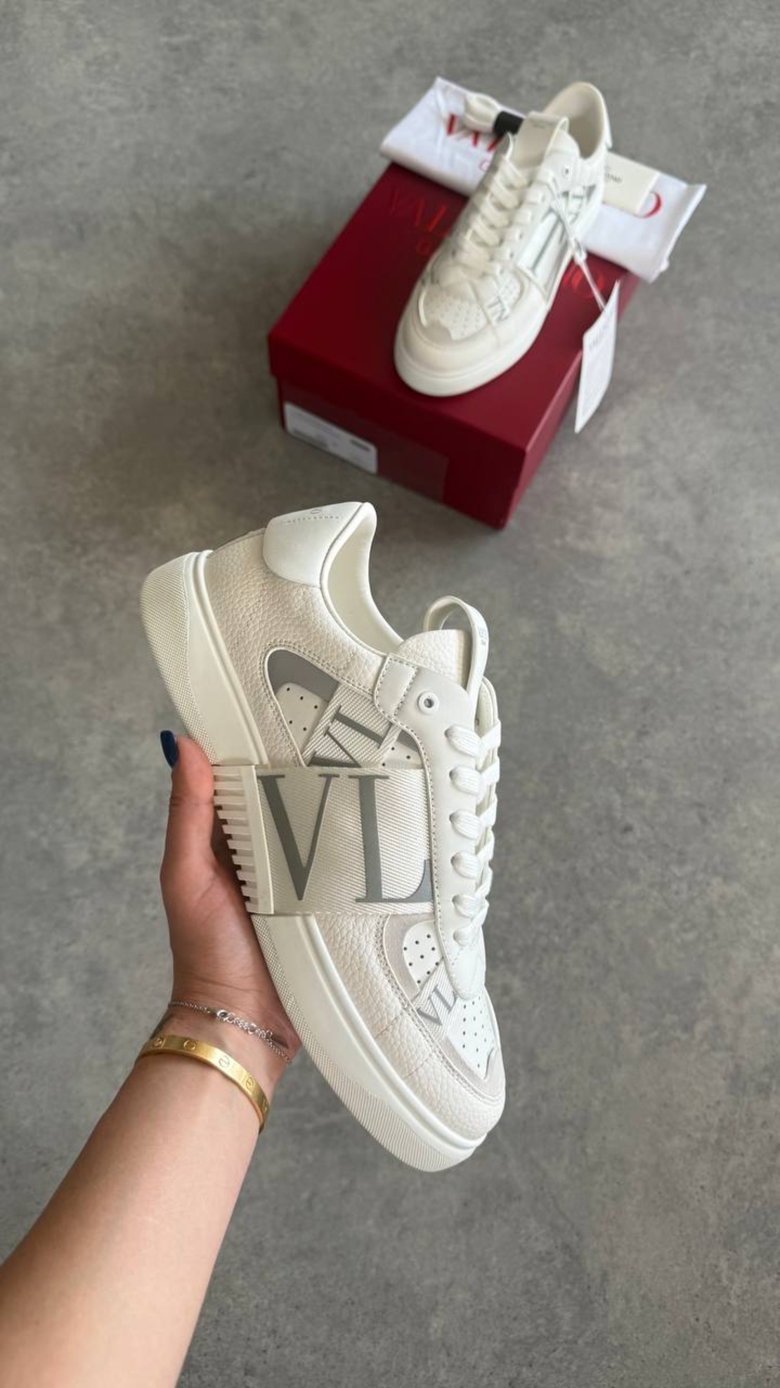 Valentino Garavani VL7N Signature Sneaker 2