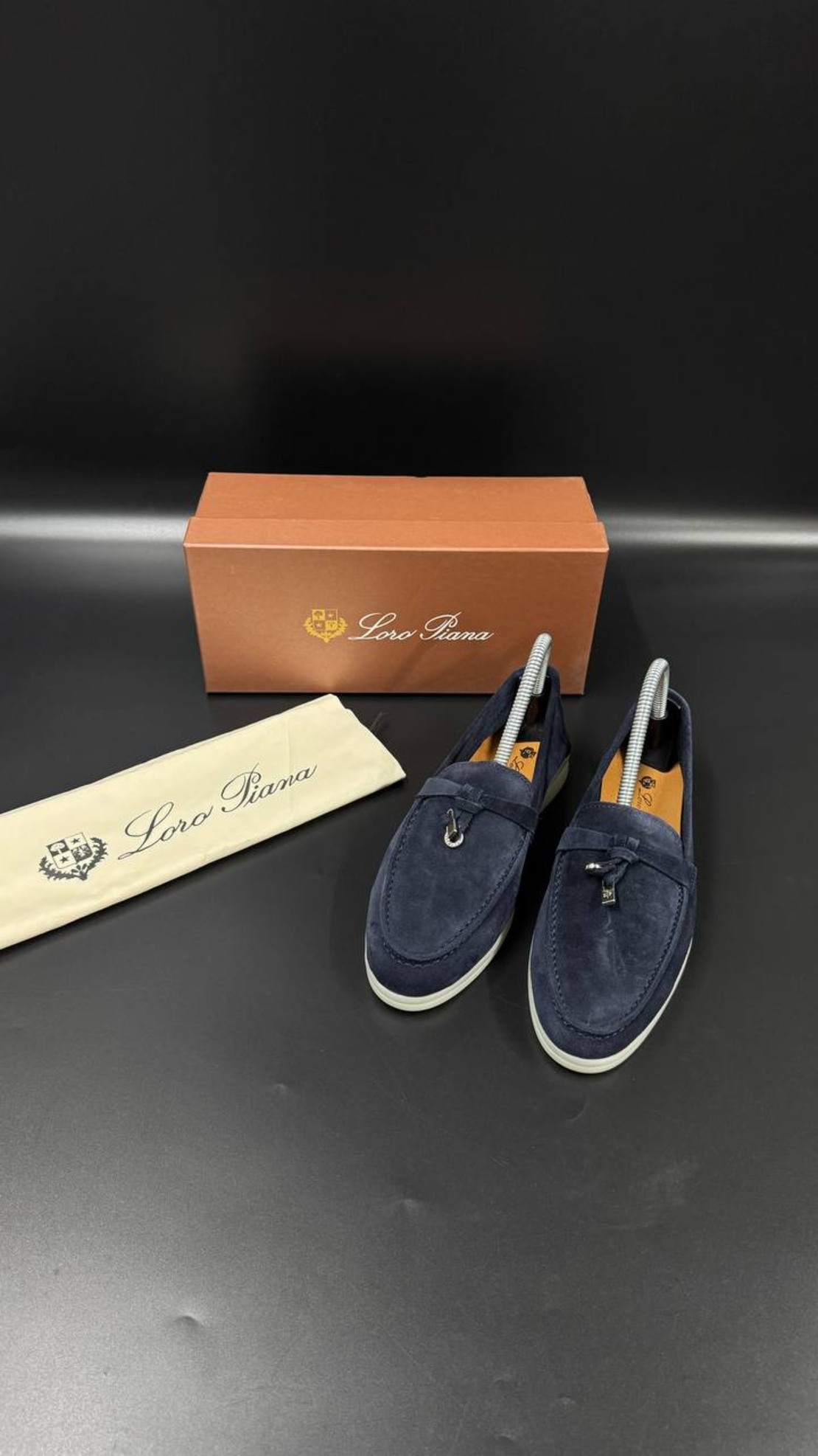 Loro Piana 4
