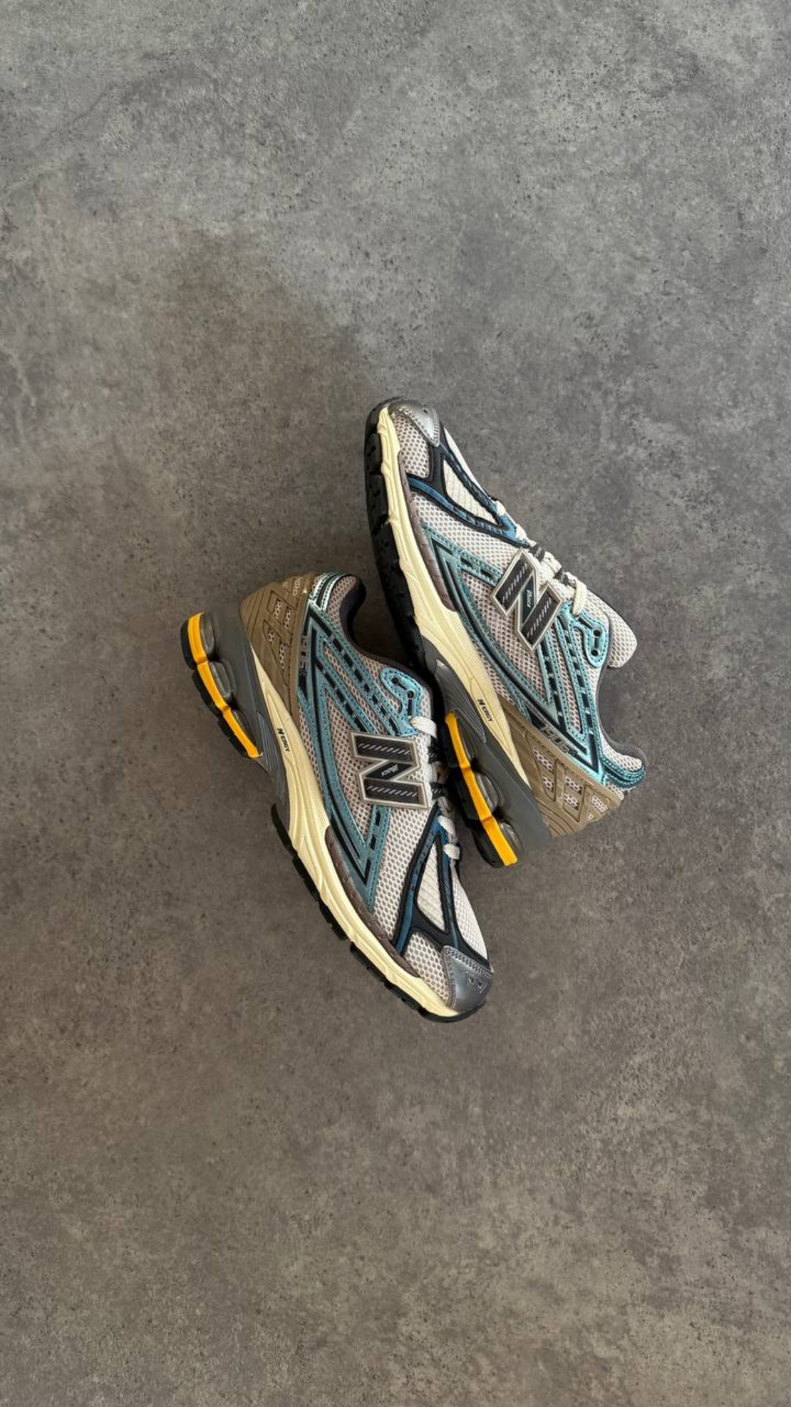 New Balance 1906R 