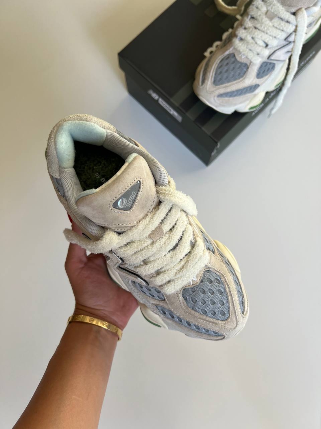 „NEW BALANCE 9060 × BRICKS & WOOD“