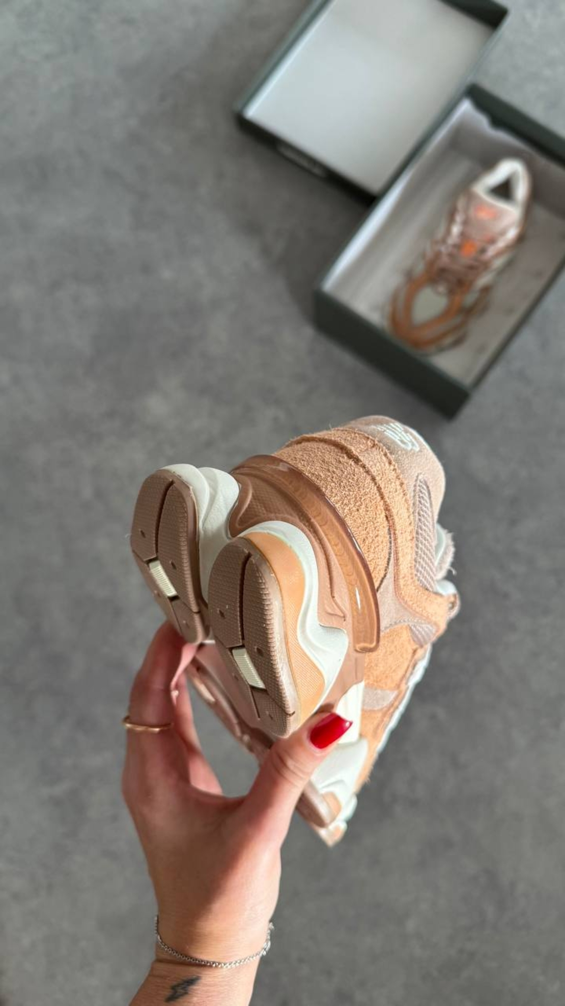 New Balance 9060 “Flat Taupe”