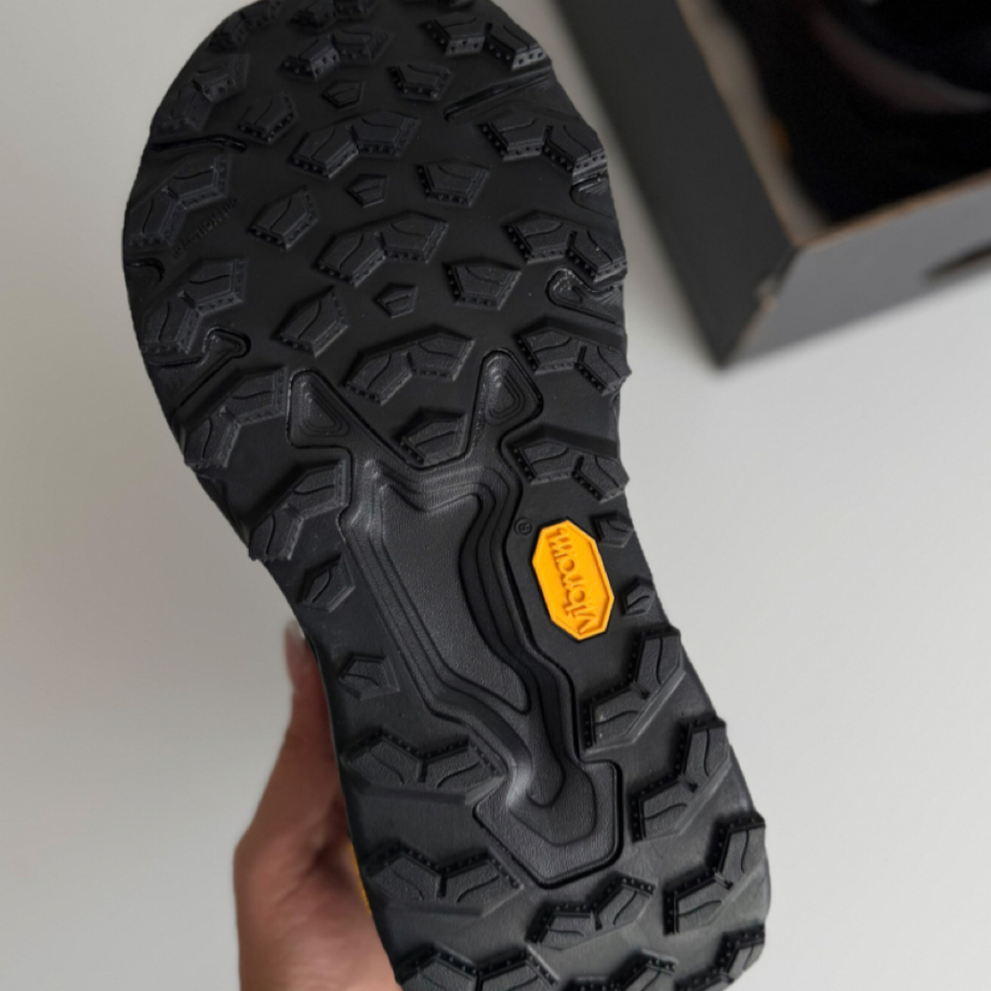 New Balance Fresh Foam X Hierro v9 "Black"
