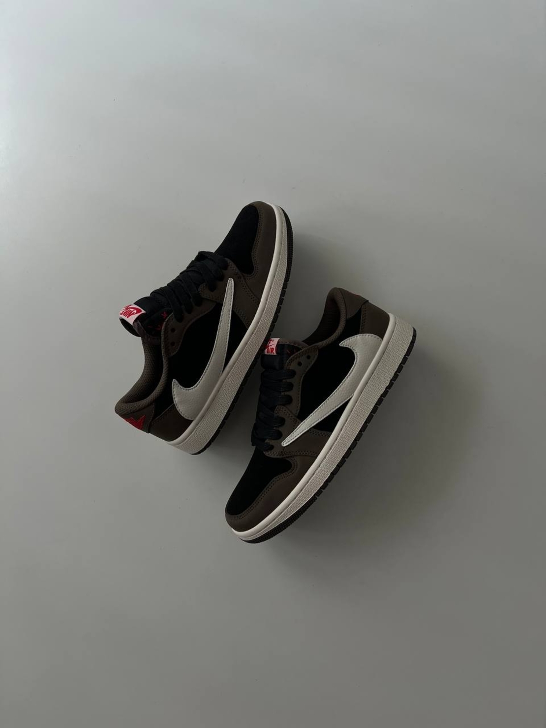 Air Jordan 1 Low X Travis Scott “Dark Mocha”
