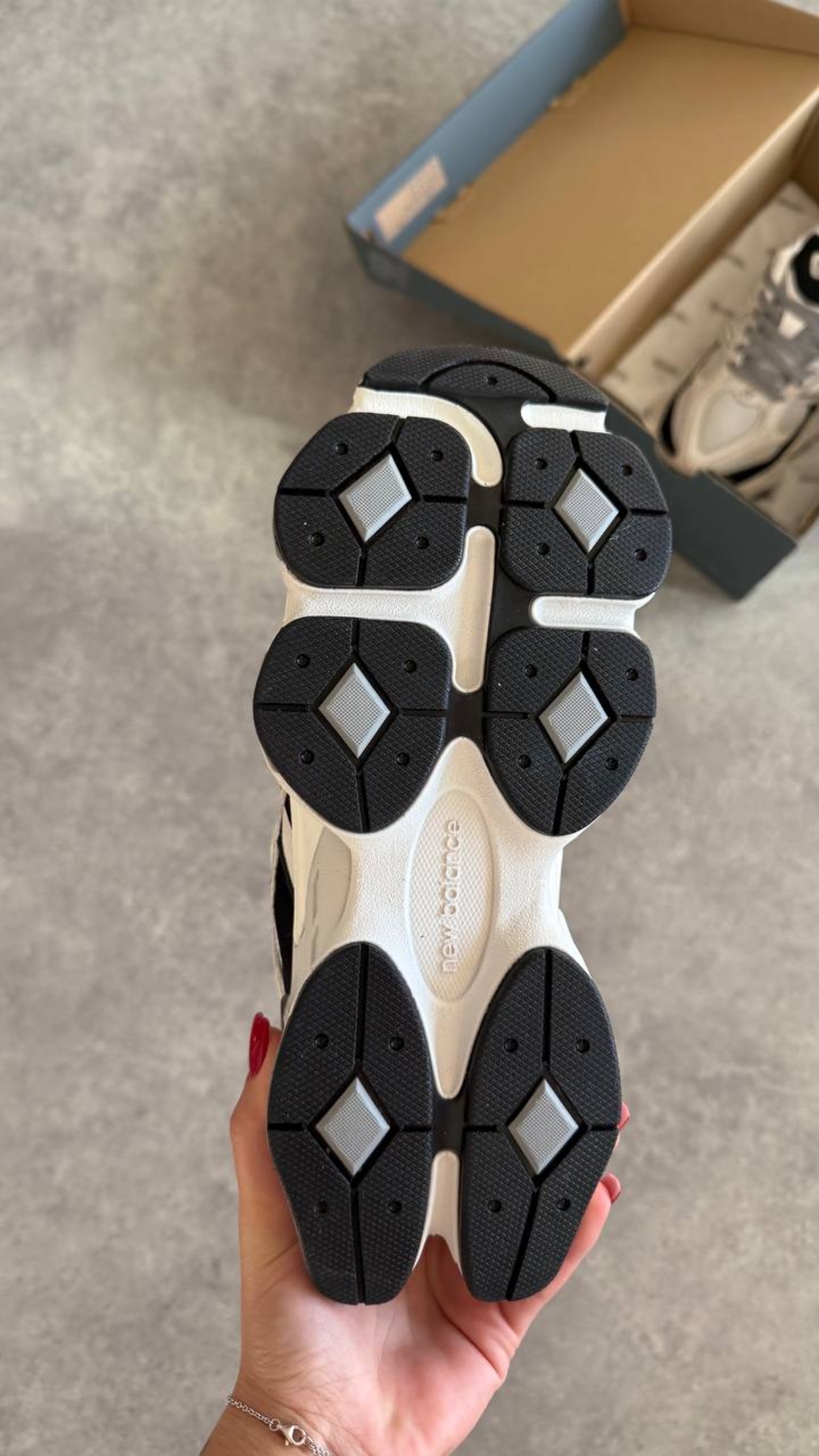 New Balance 9060 “Grey Jet Black”