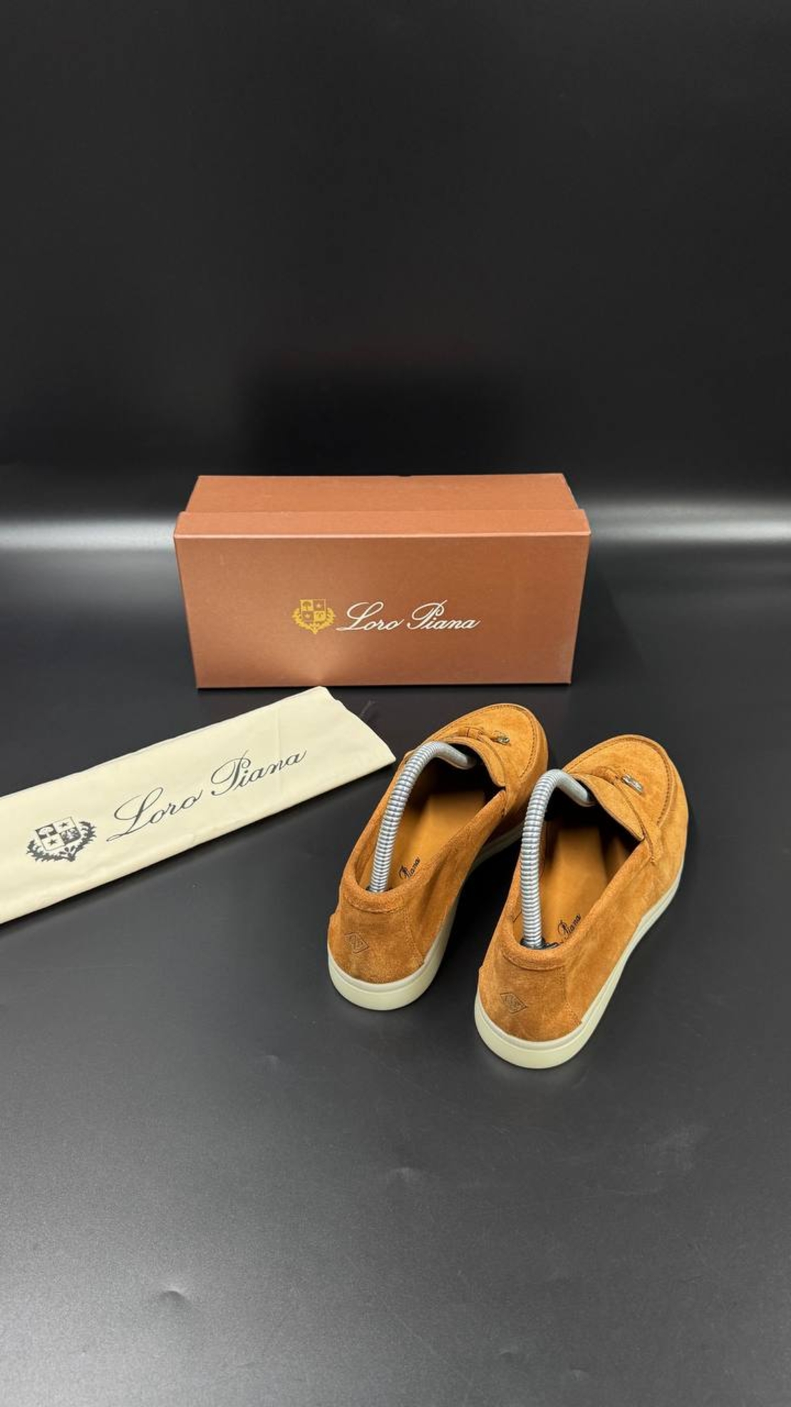 Loro Piana 7