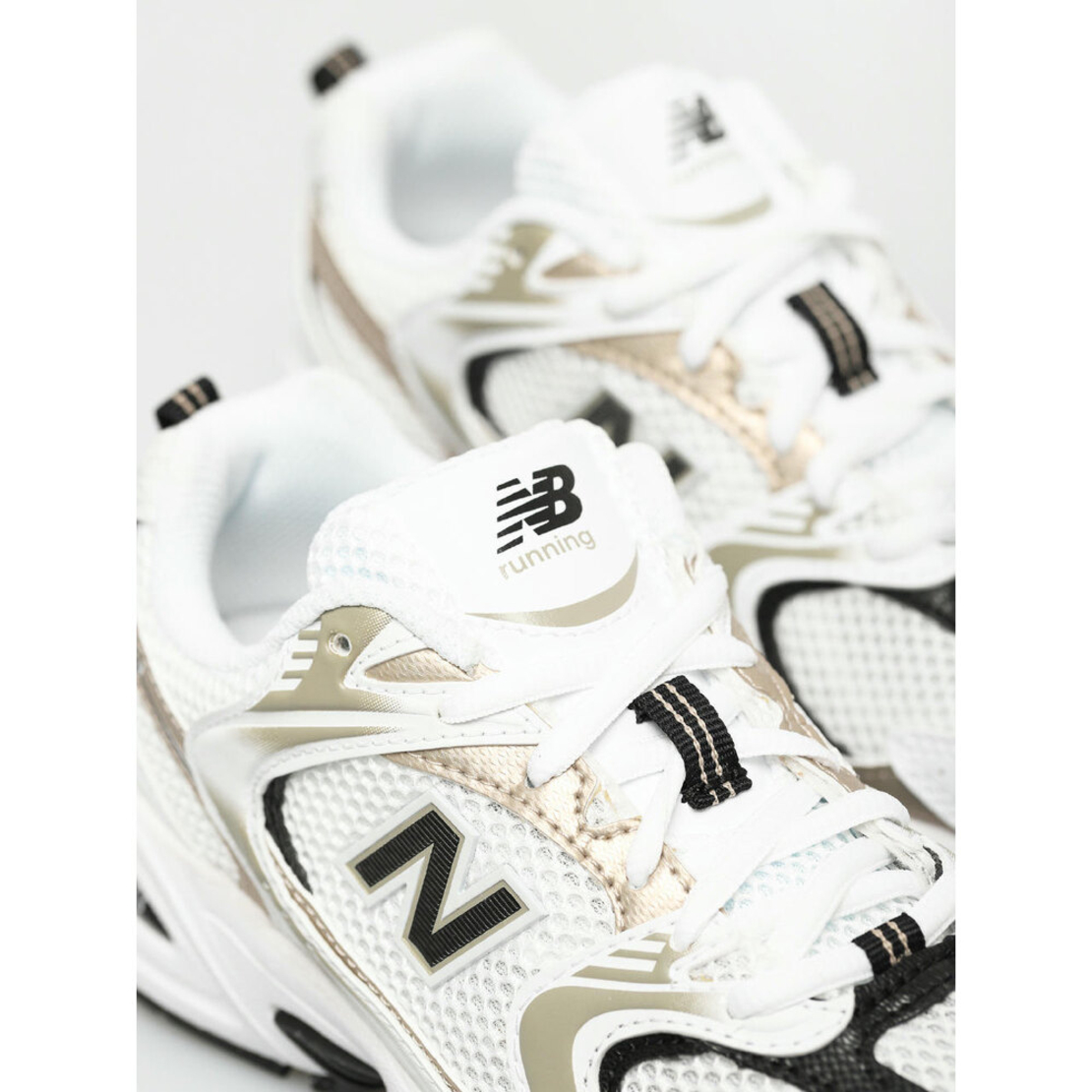 New Balance 530 